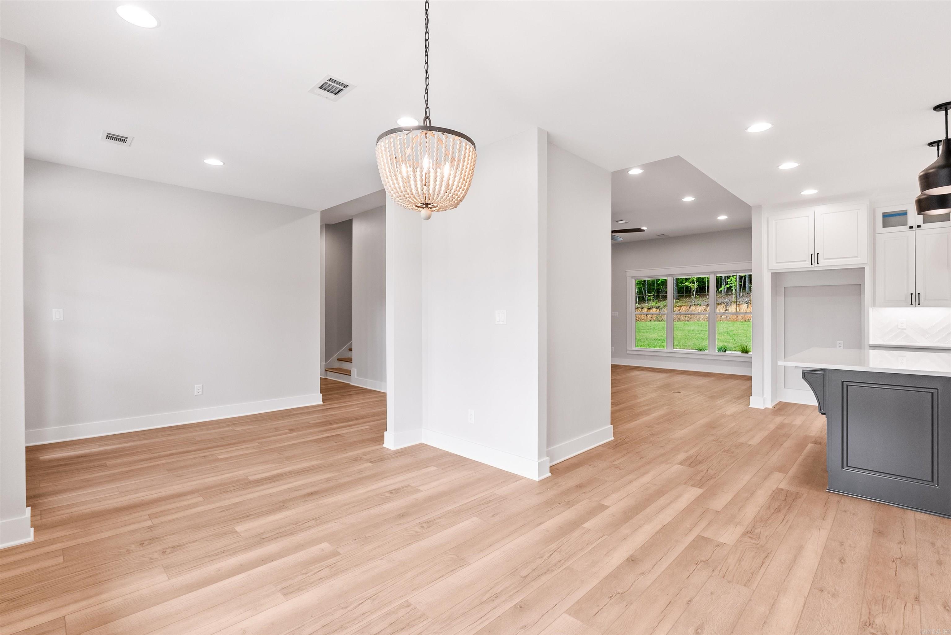 SIENNA LAKE - Residential