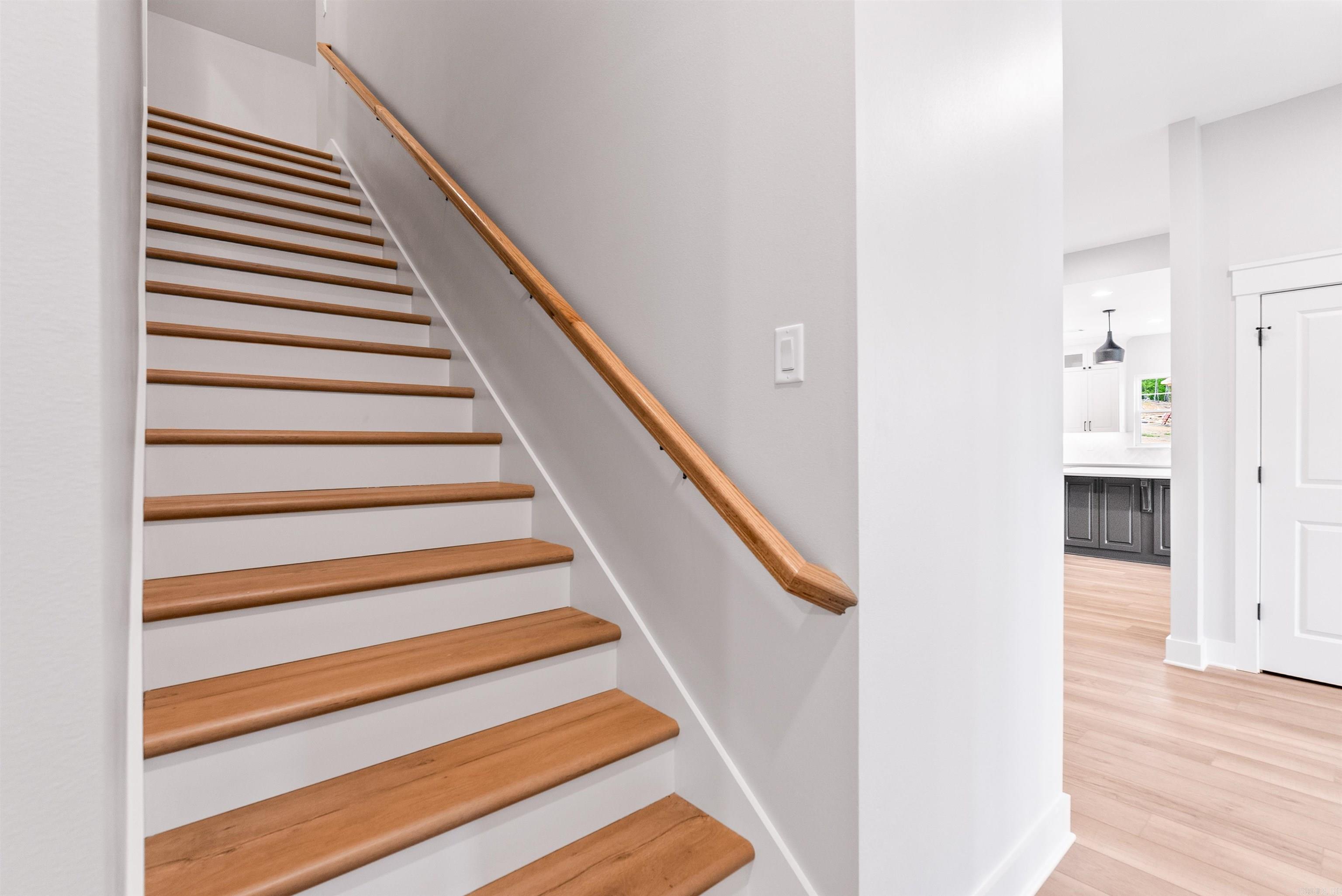 SIENNA LAKE - Residential