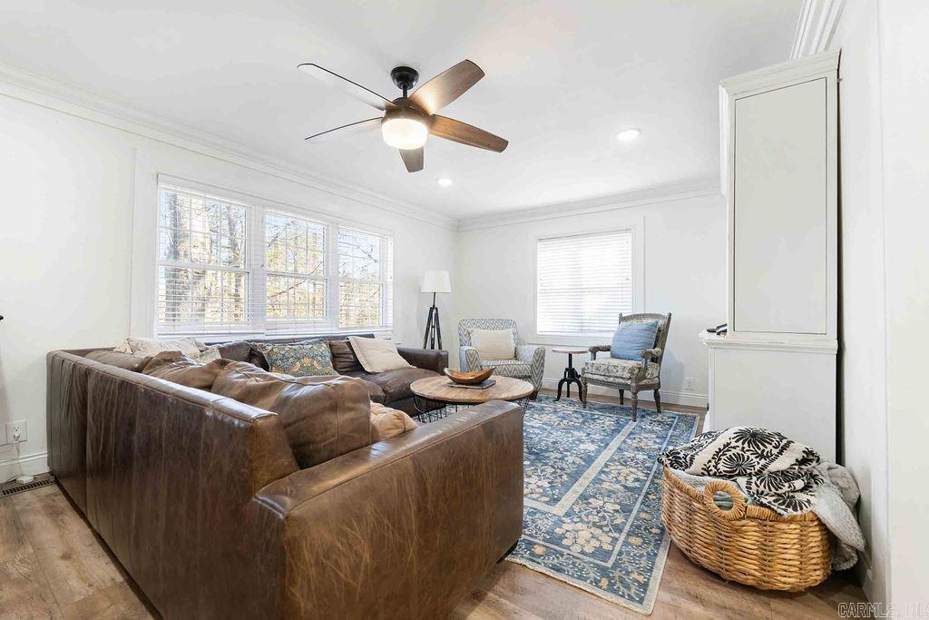 CLINTON ORIGINAL - Residential