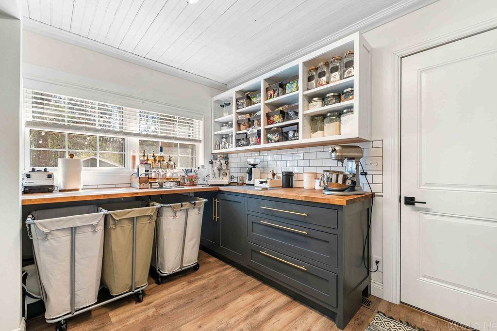 CLINTON ORIGINAL - Residential