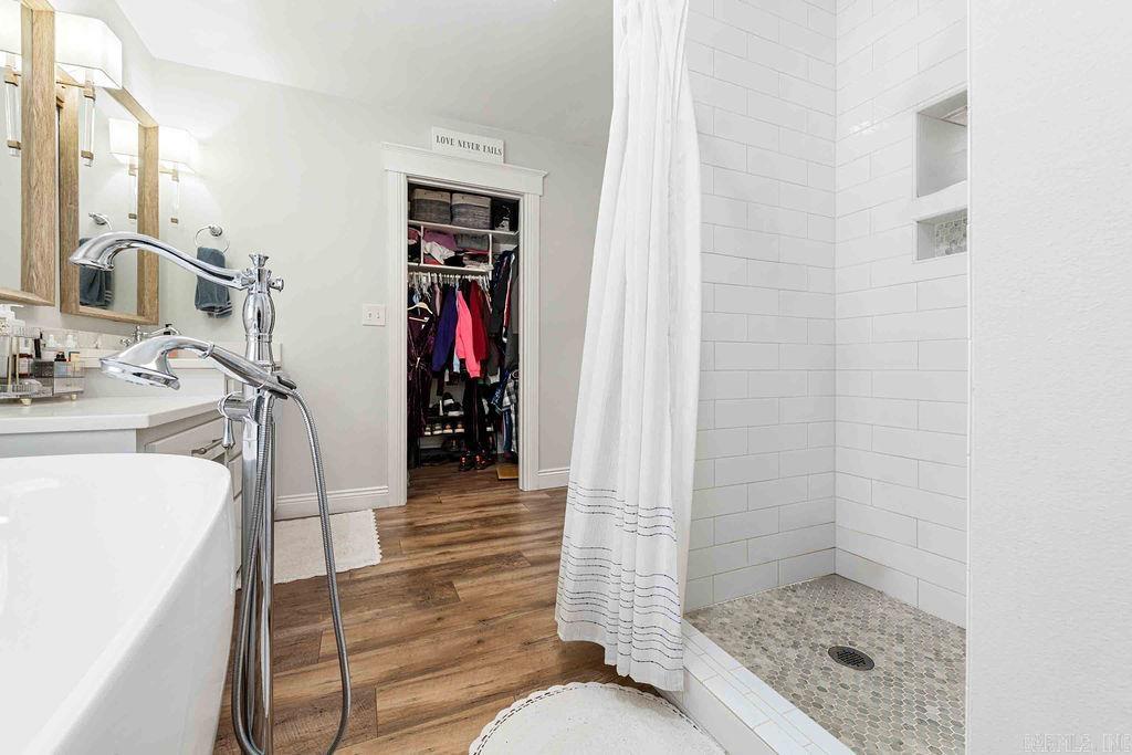 CLINTON ORIGINAL - Residential