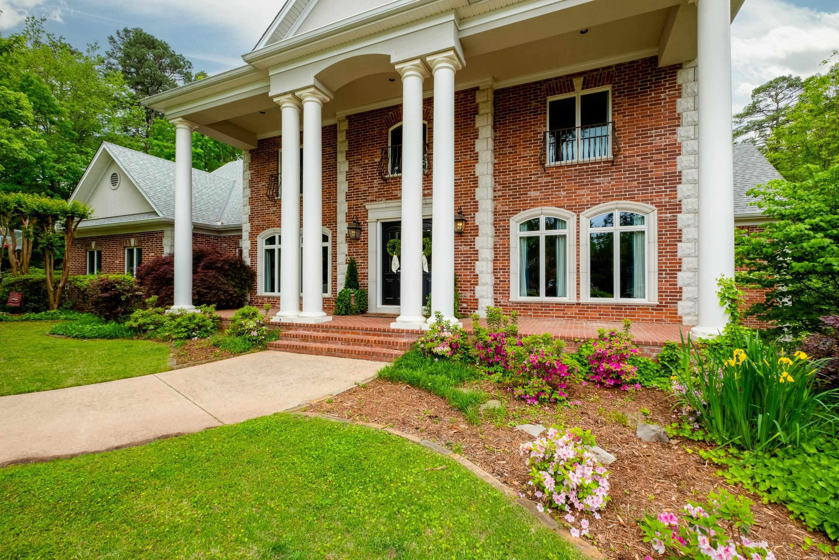 CHENAL VALLEY THE ESTATES - Residential