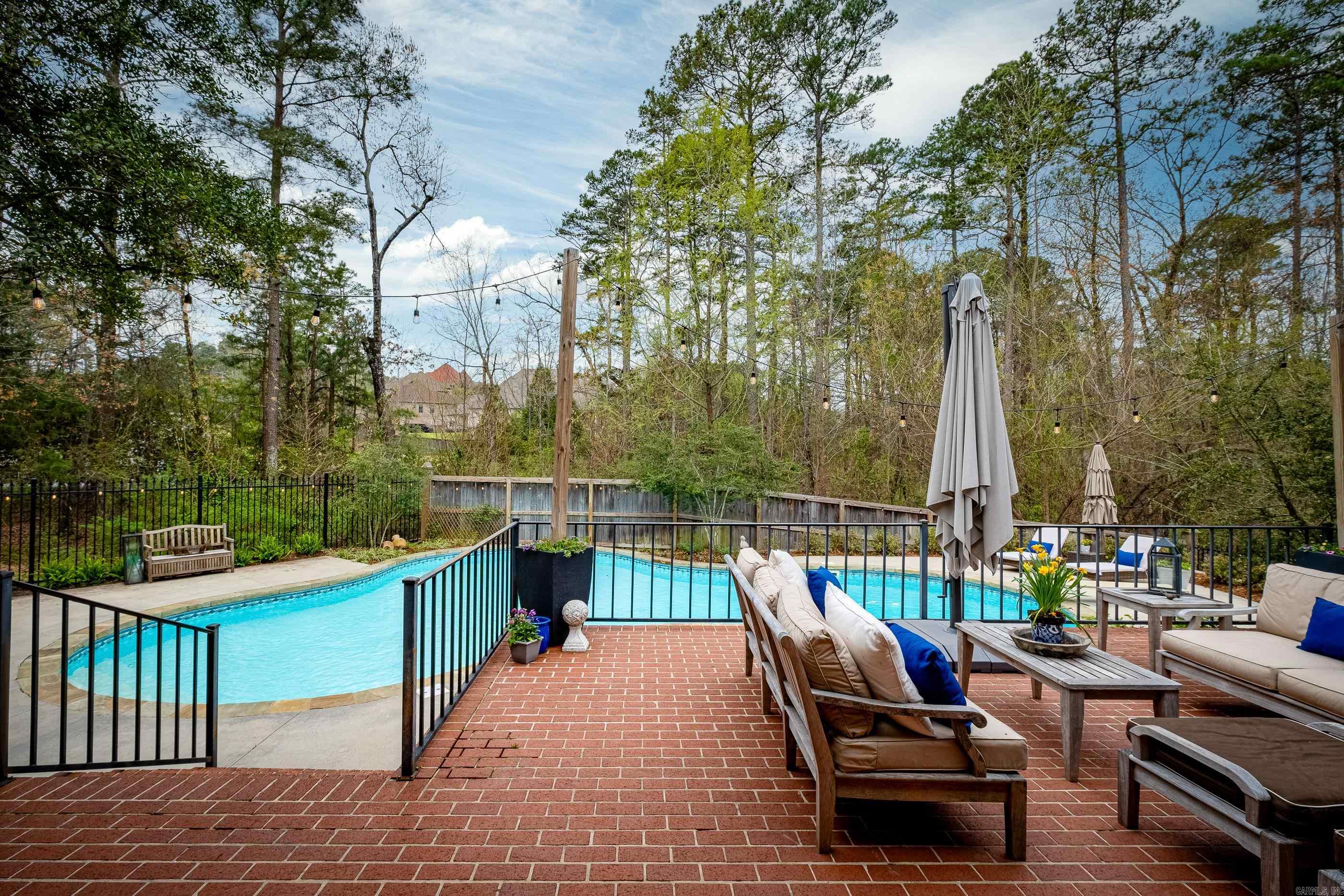 CHENAL VALLEY THE ESTATES - Residential