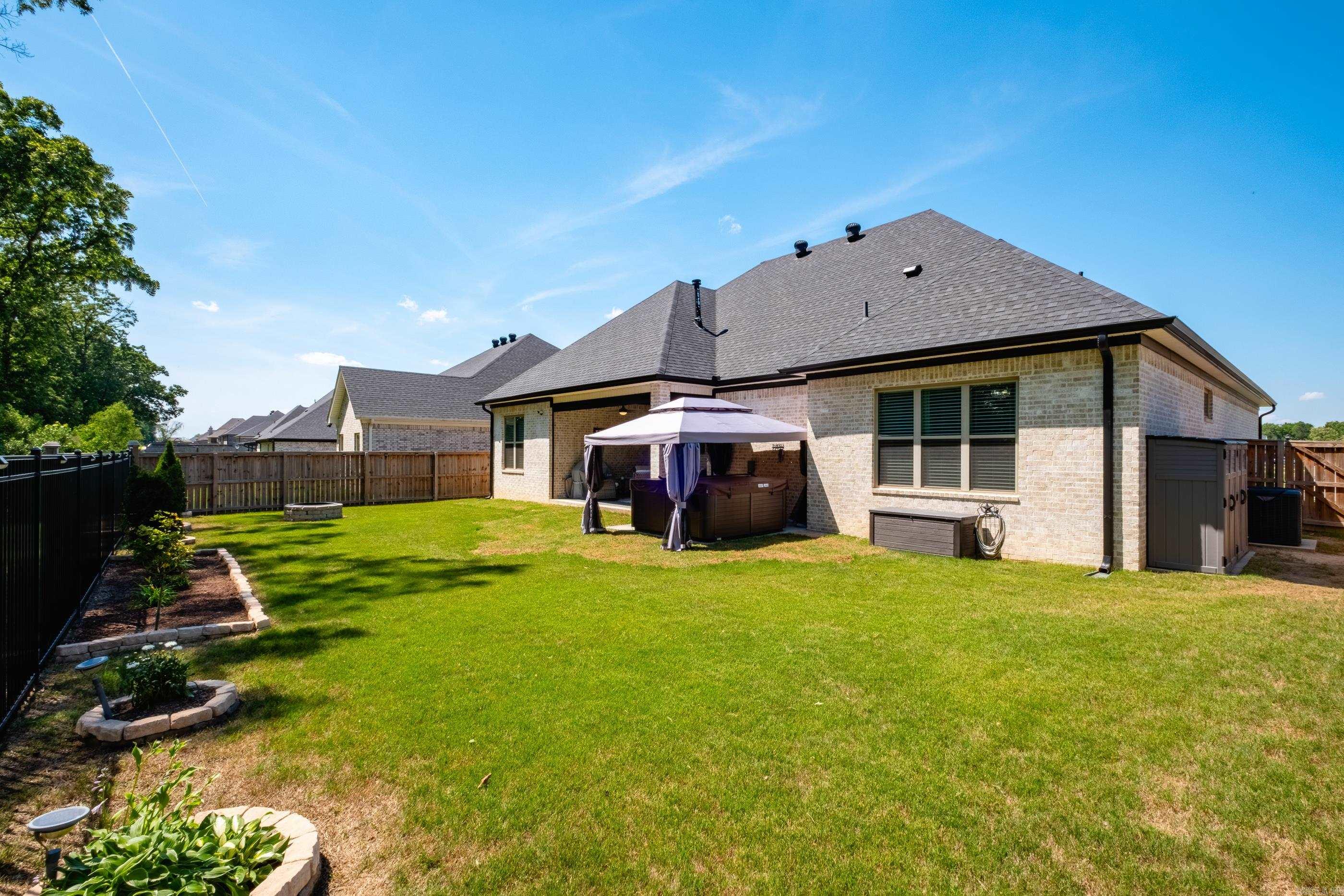 COUNTRY CLUB OF AR THE PH XXIV-B - Residential