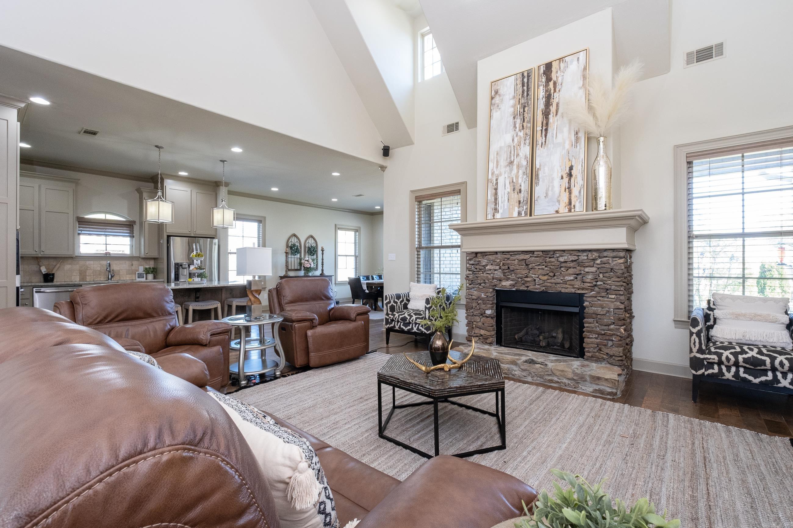 MAUMELLE VALLEY ESTATES - Residential