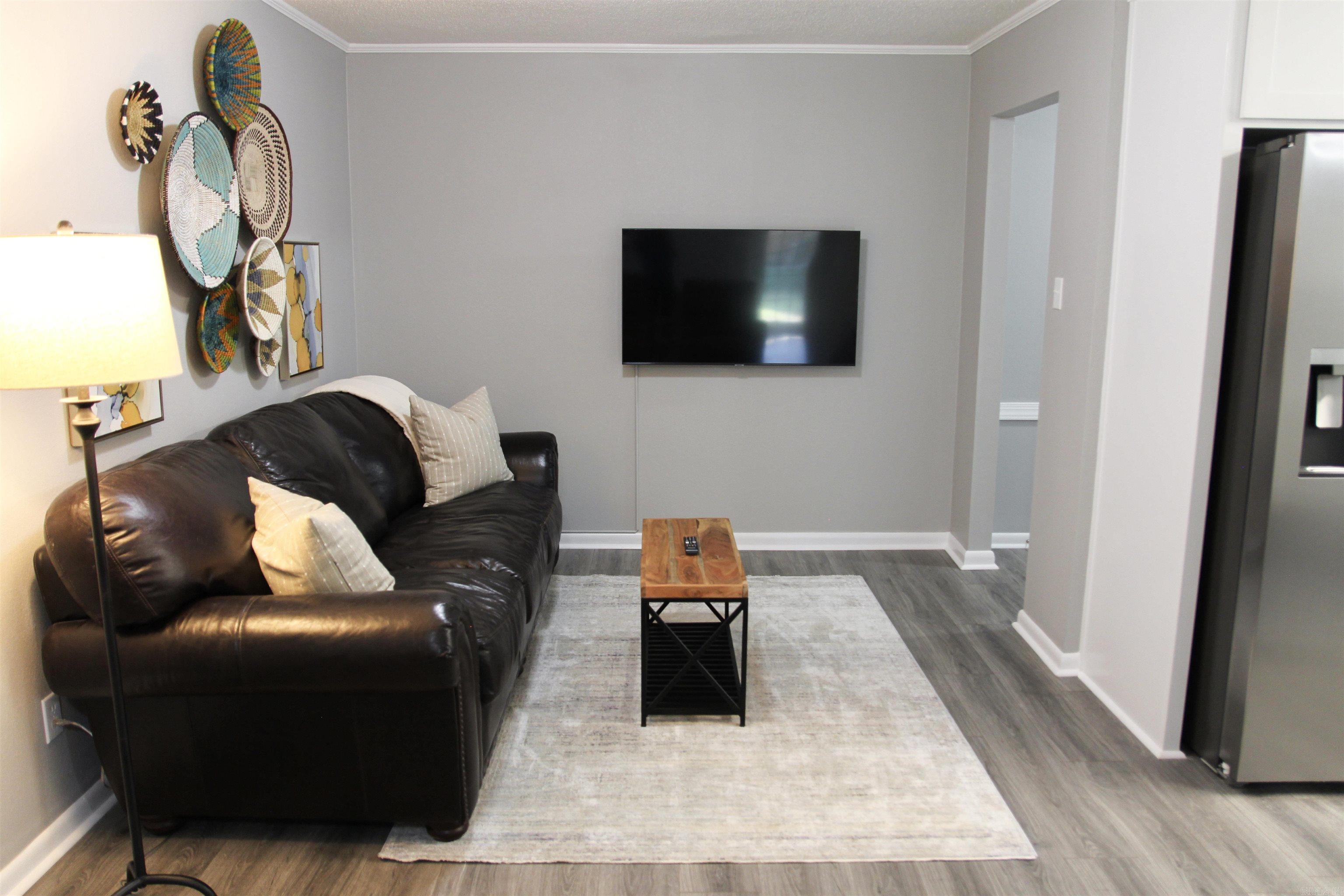 Lessel Estates - Residential Lease