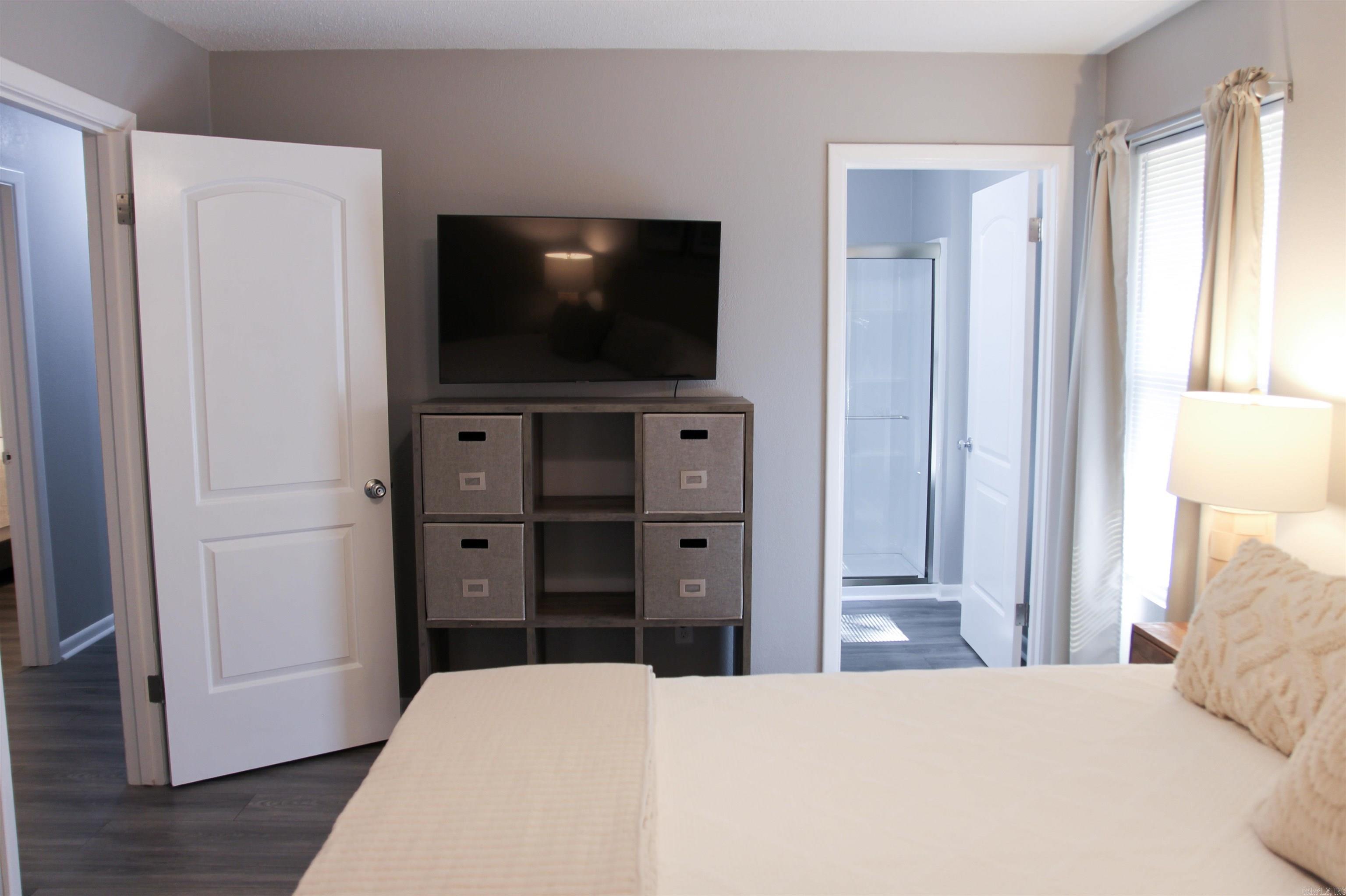 Lessel Estates - Residential Lease