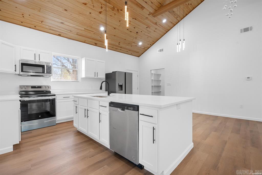Metes & Bounds - Residential