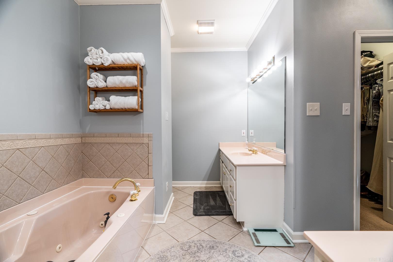 ST CHARLES ADDN - Residential