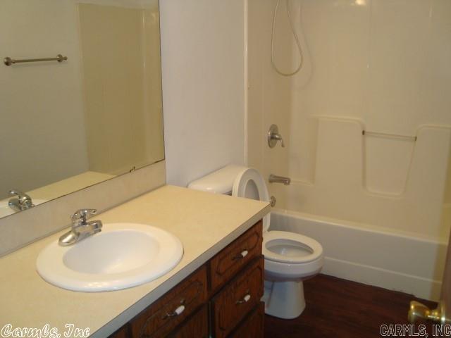 Fox Run I - Residential Lease