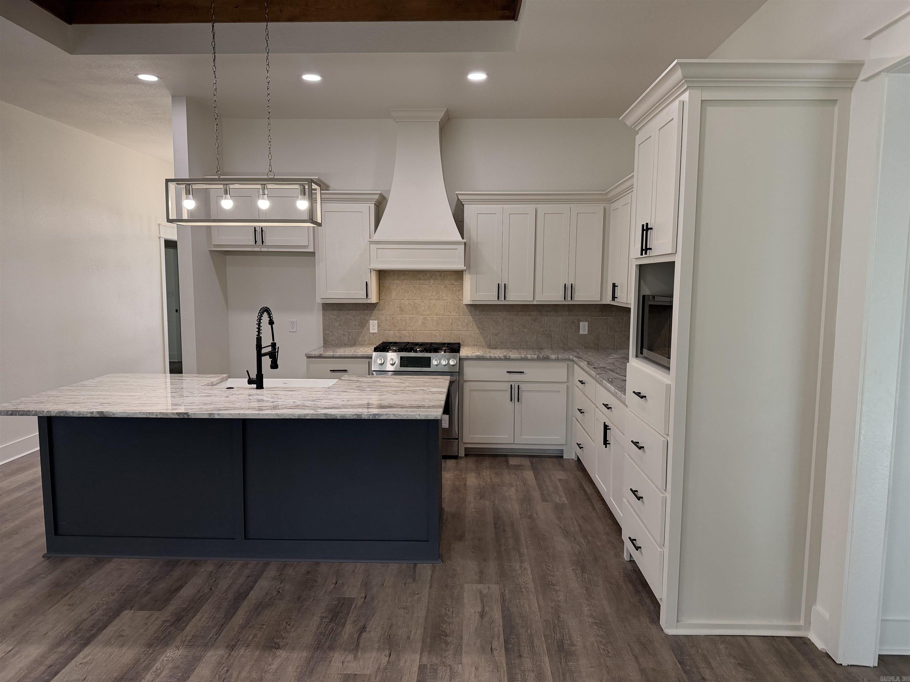 ROSE CREEK - Residential