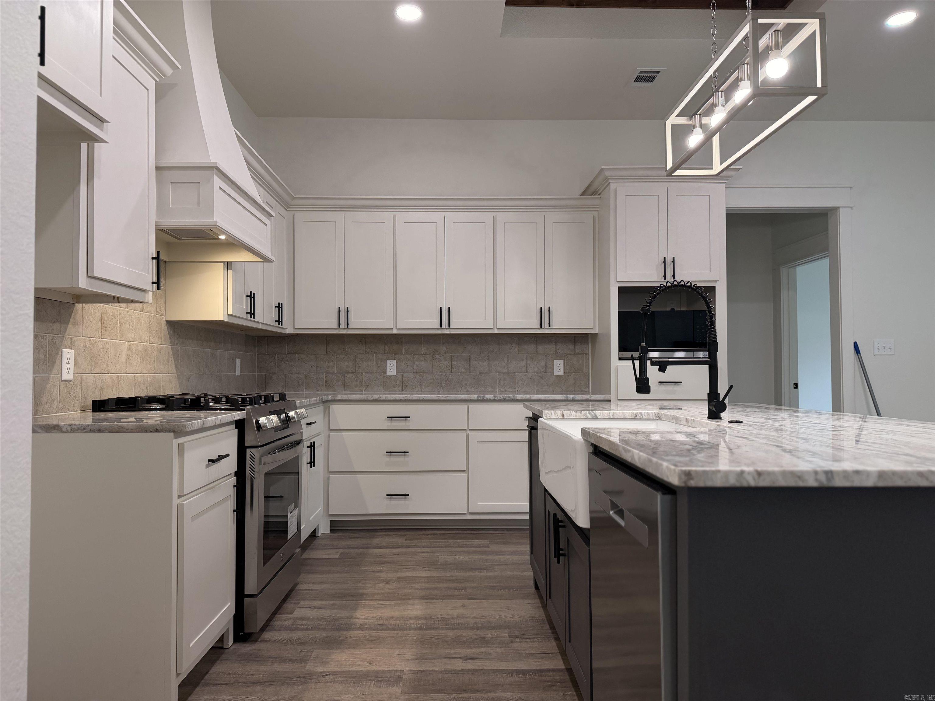 ROSE CREEK - Residential