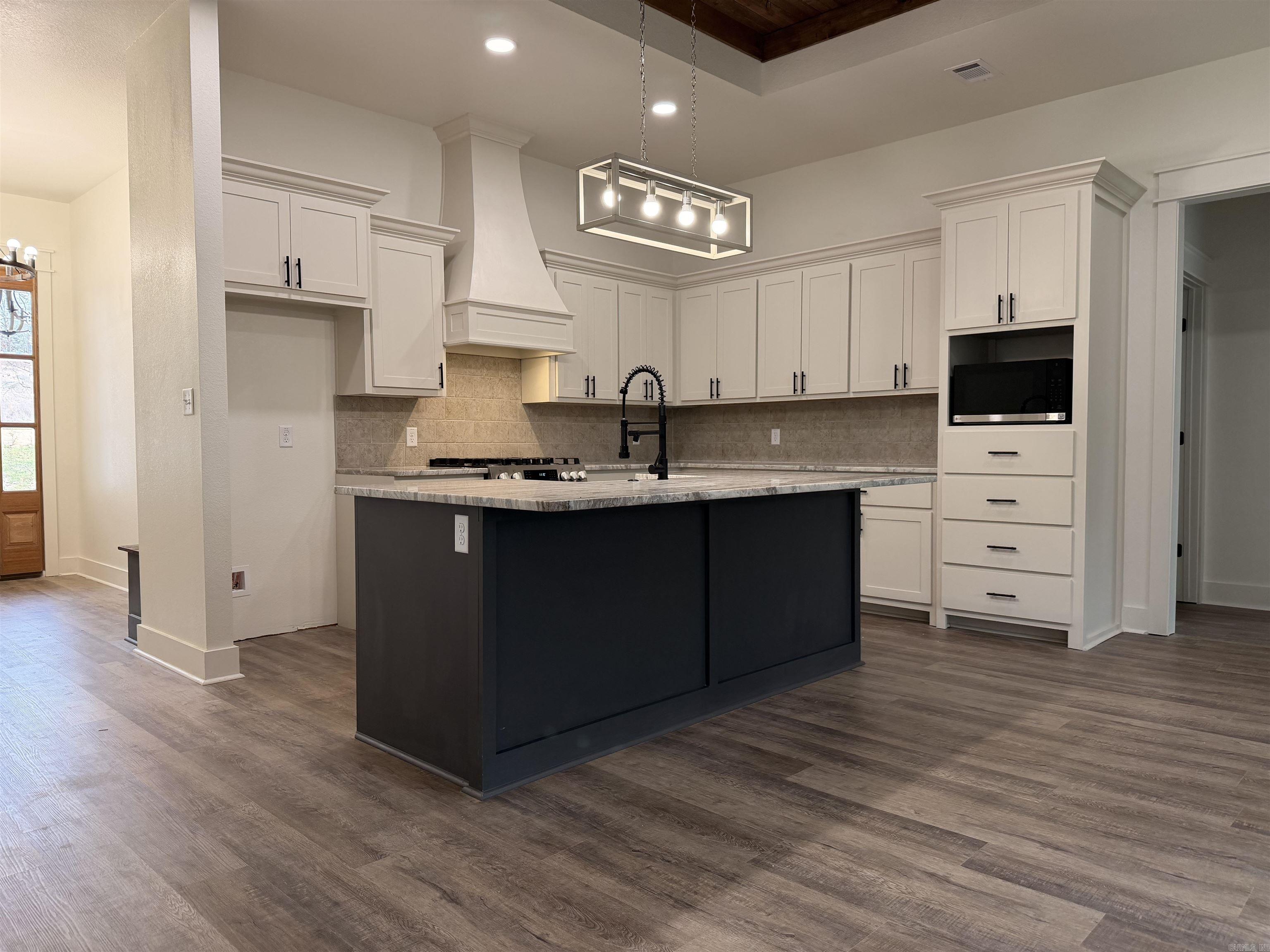 ROSE CREEK - Residential