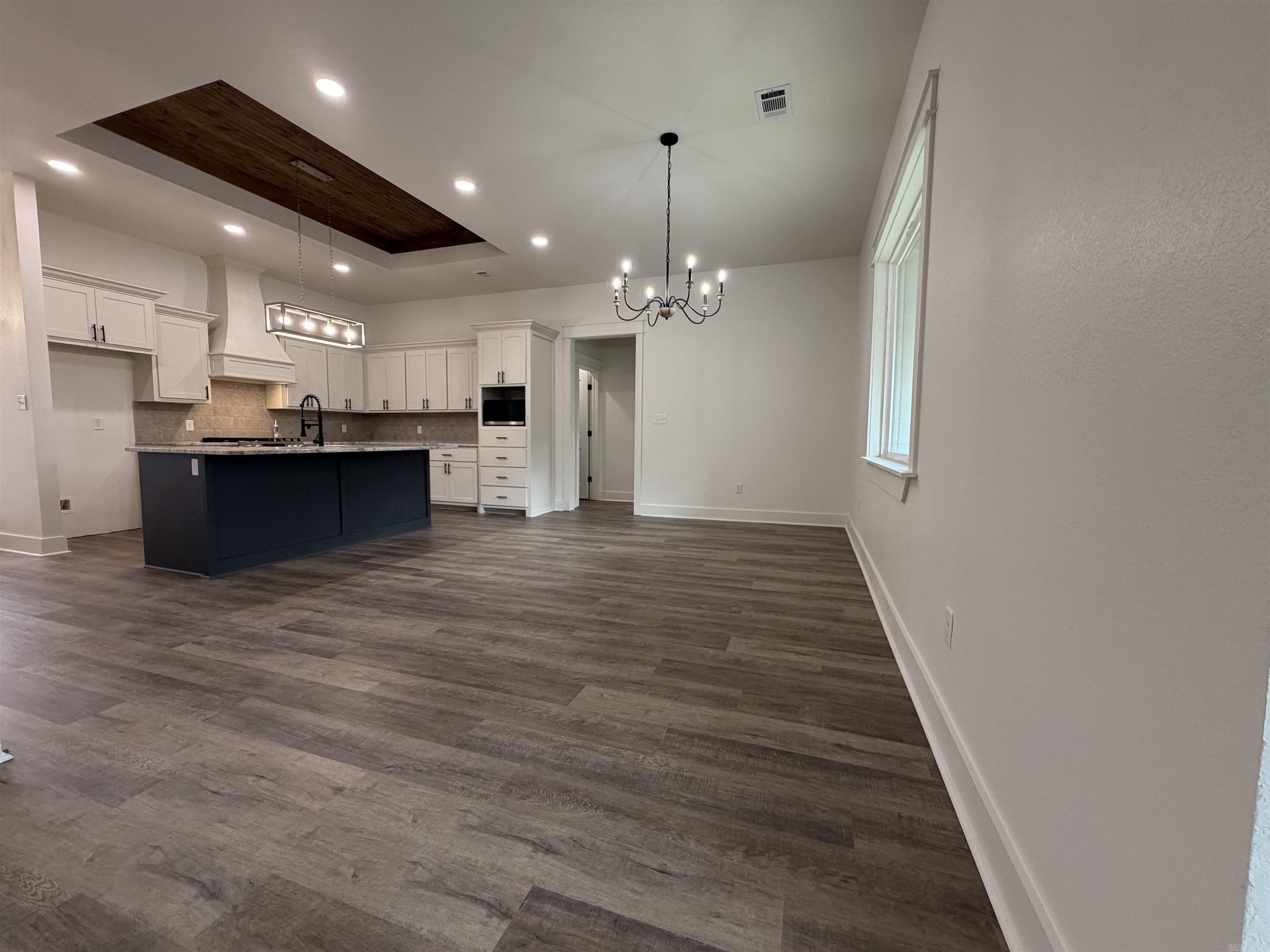 ROSE CREEK - Residential