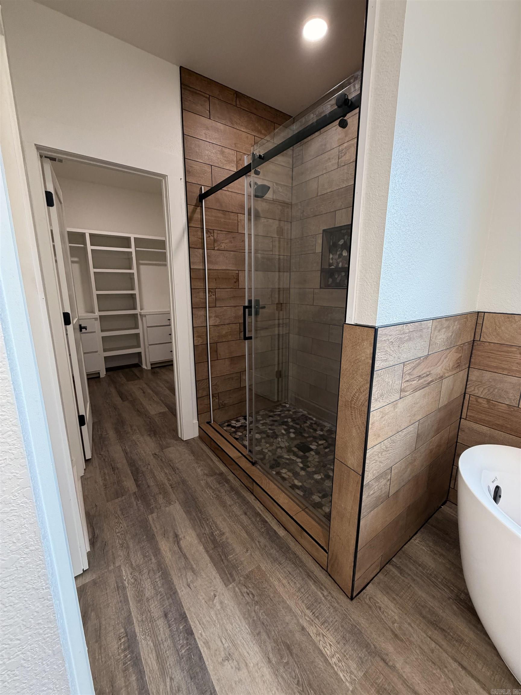 ROSE CREEK - Residential