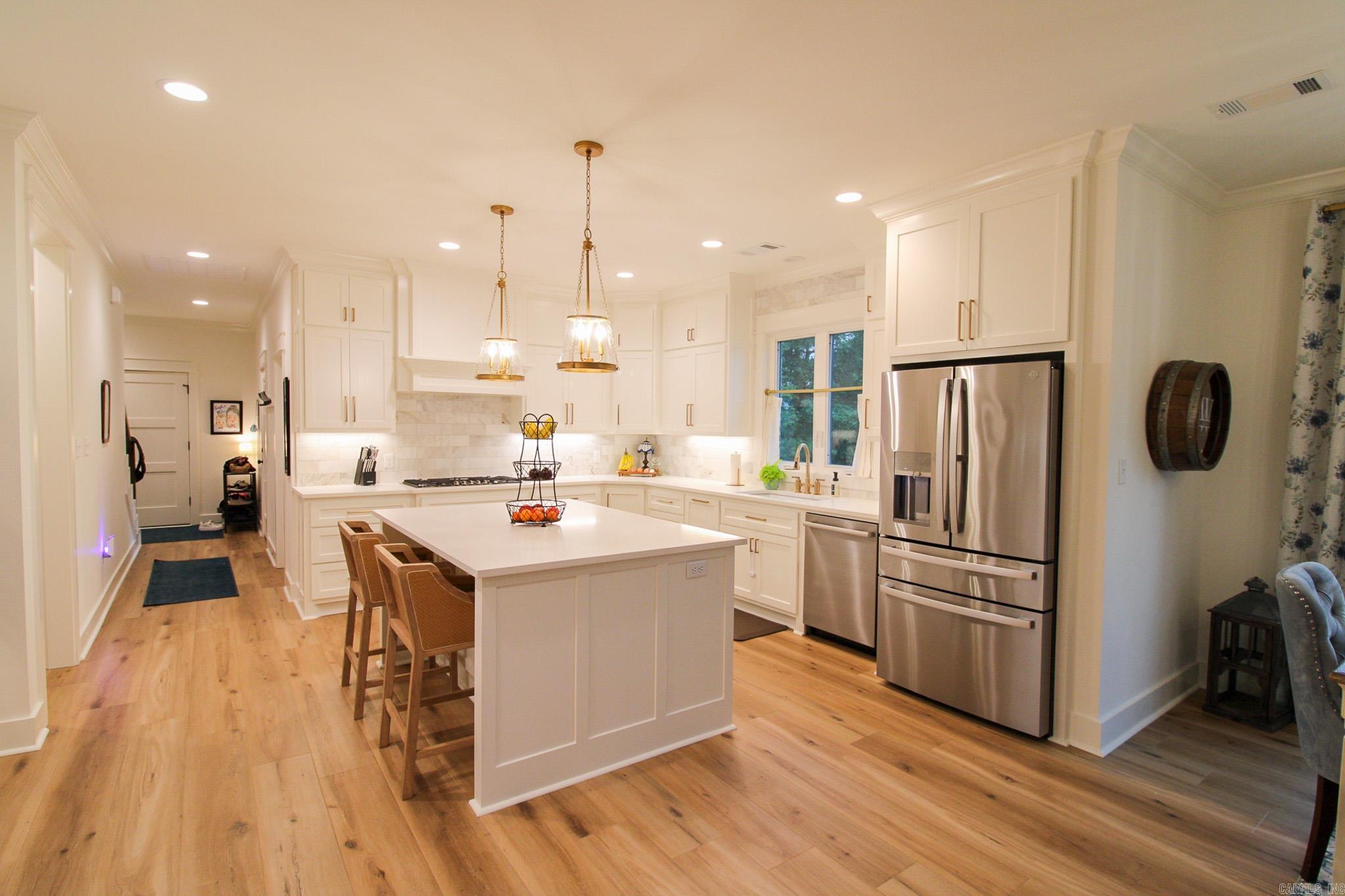 EDGEWOOD PARK - Residential