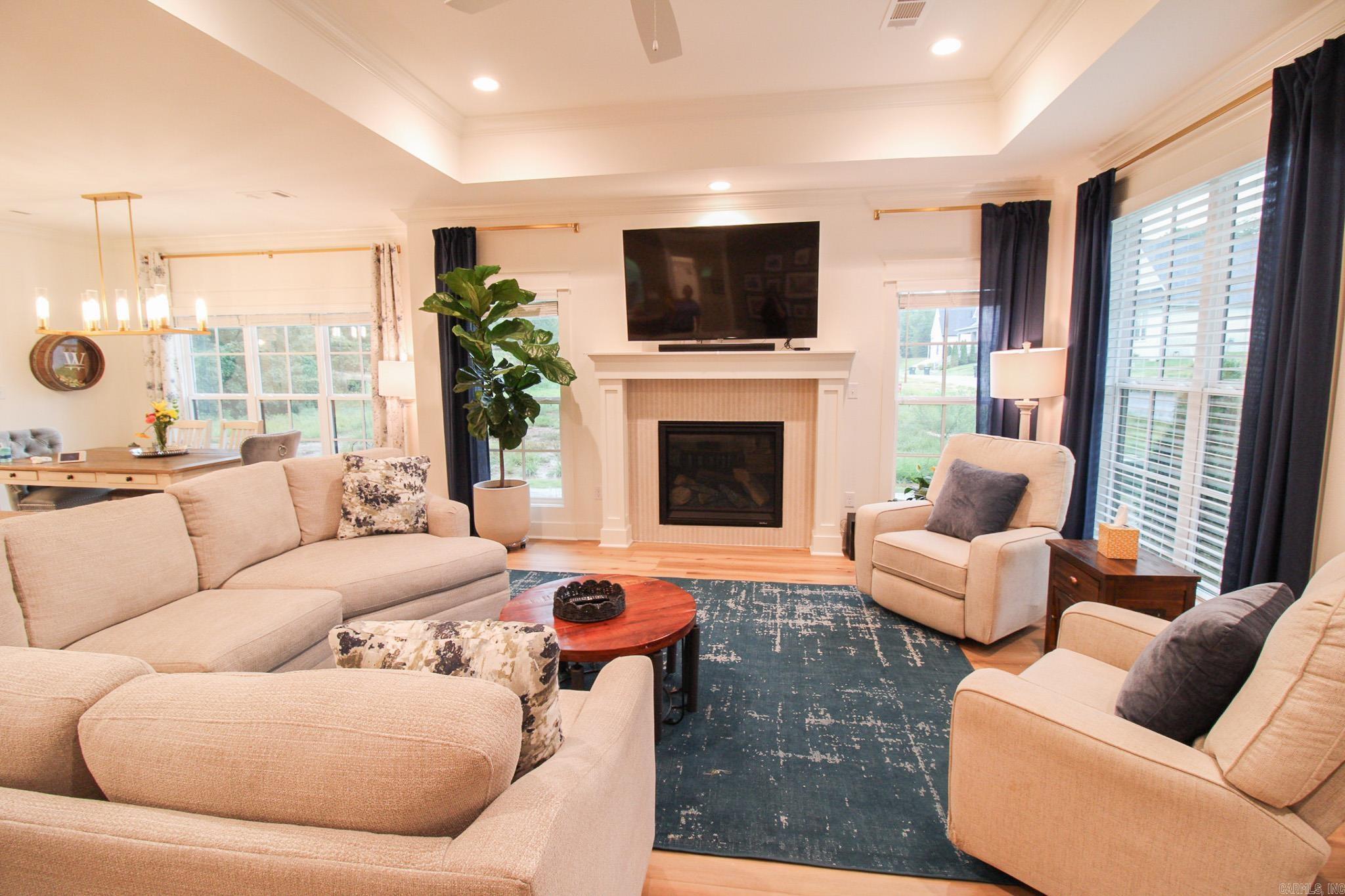 EDGEWOOD PARK - Residential