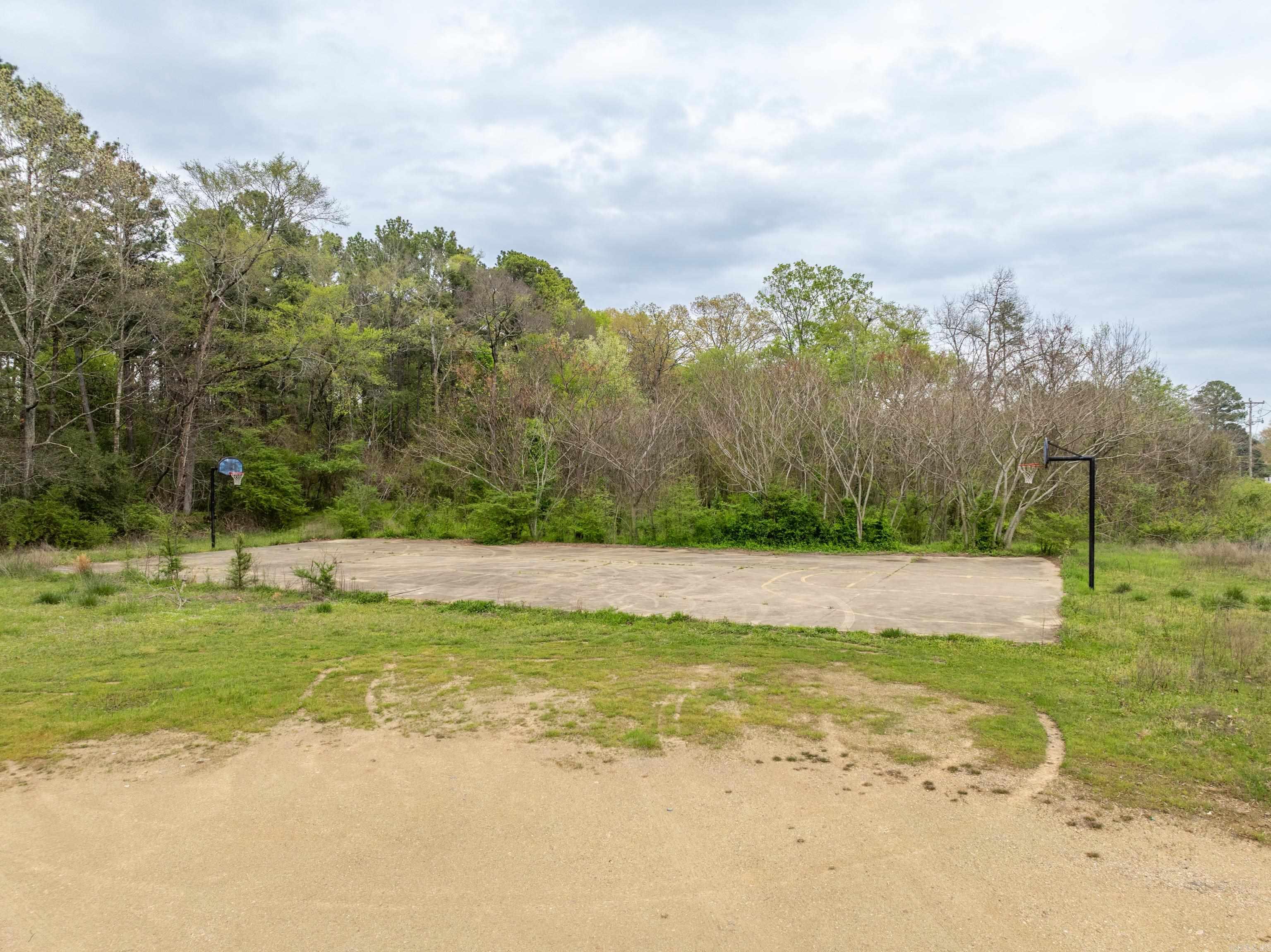 Metes & Bounds - Commercial Sale