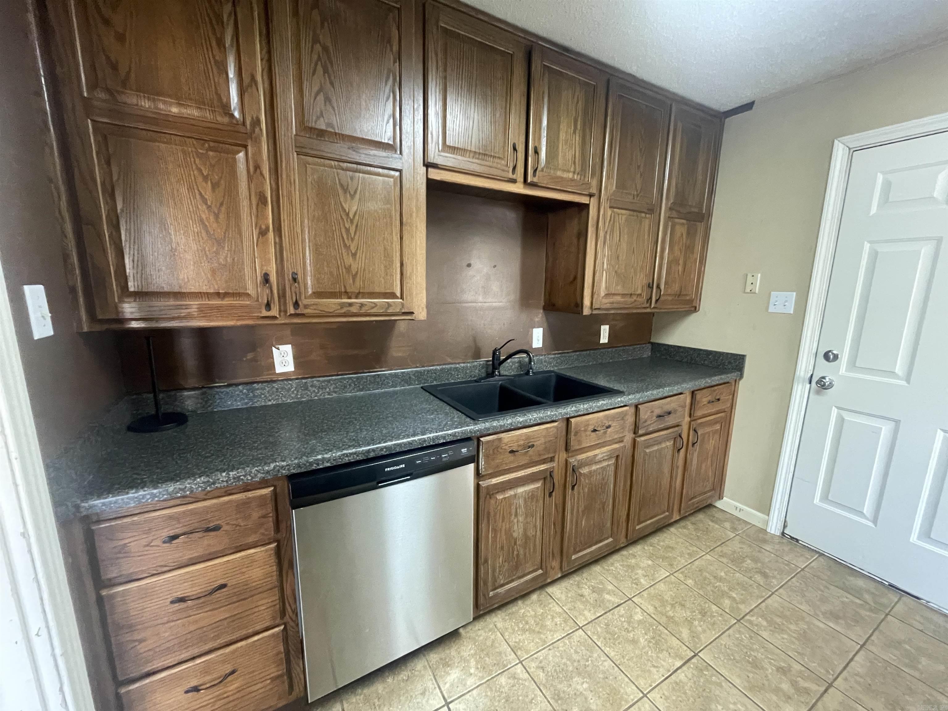 WEEMS ADDN - Residential