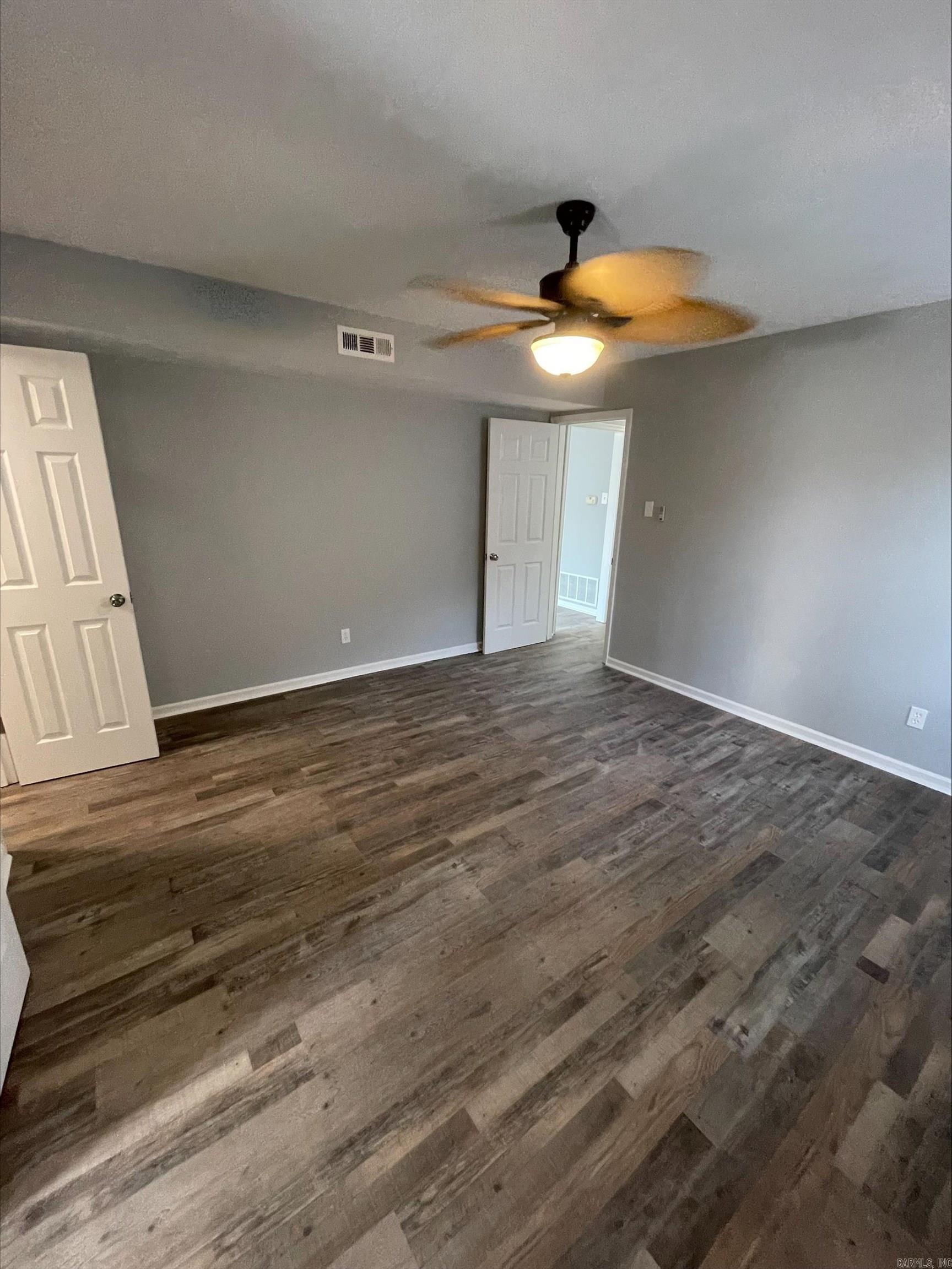 DEEREWOOD - Residential