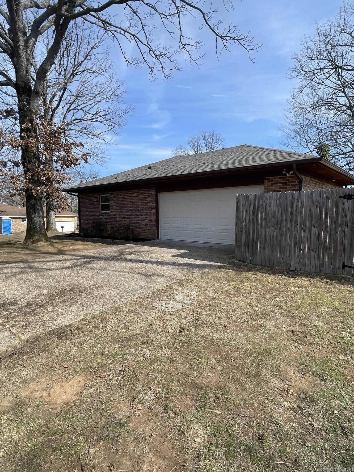 DEEREWOOD - Residential