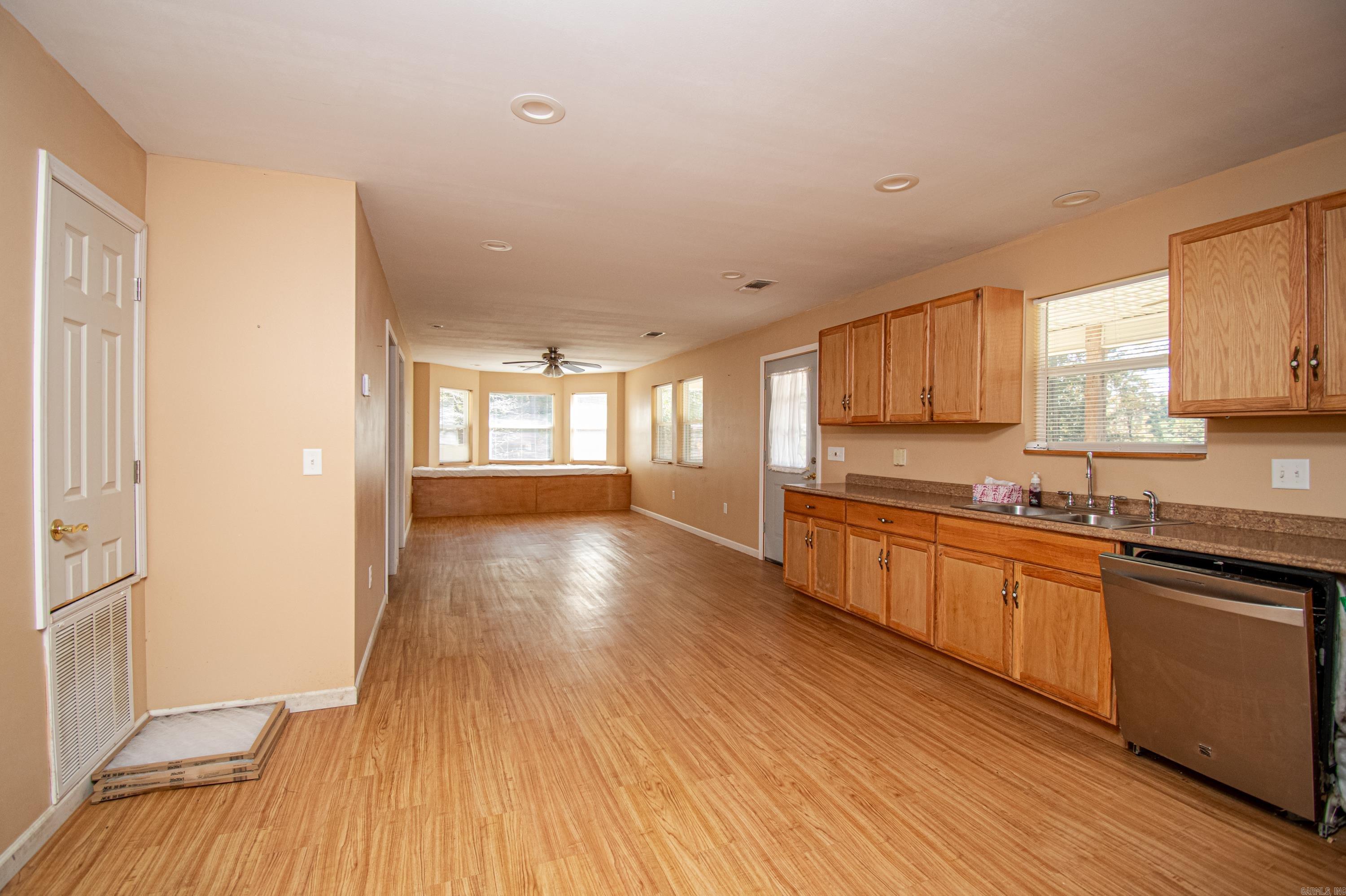 SOUTH HILLS ADDN PART 2 - Residential