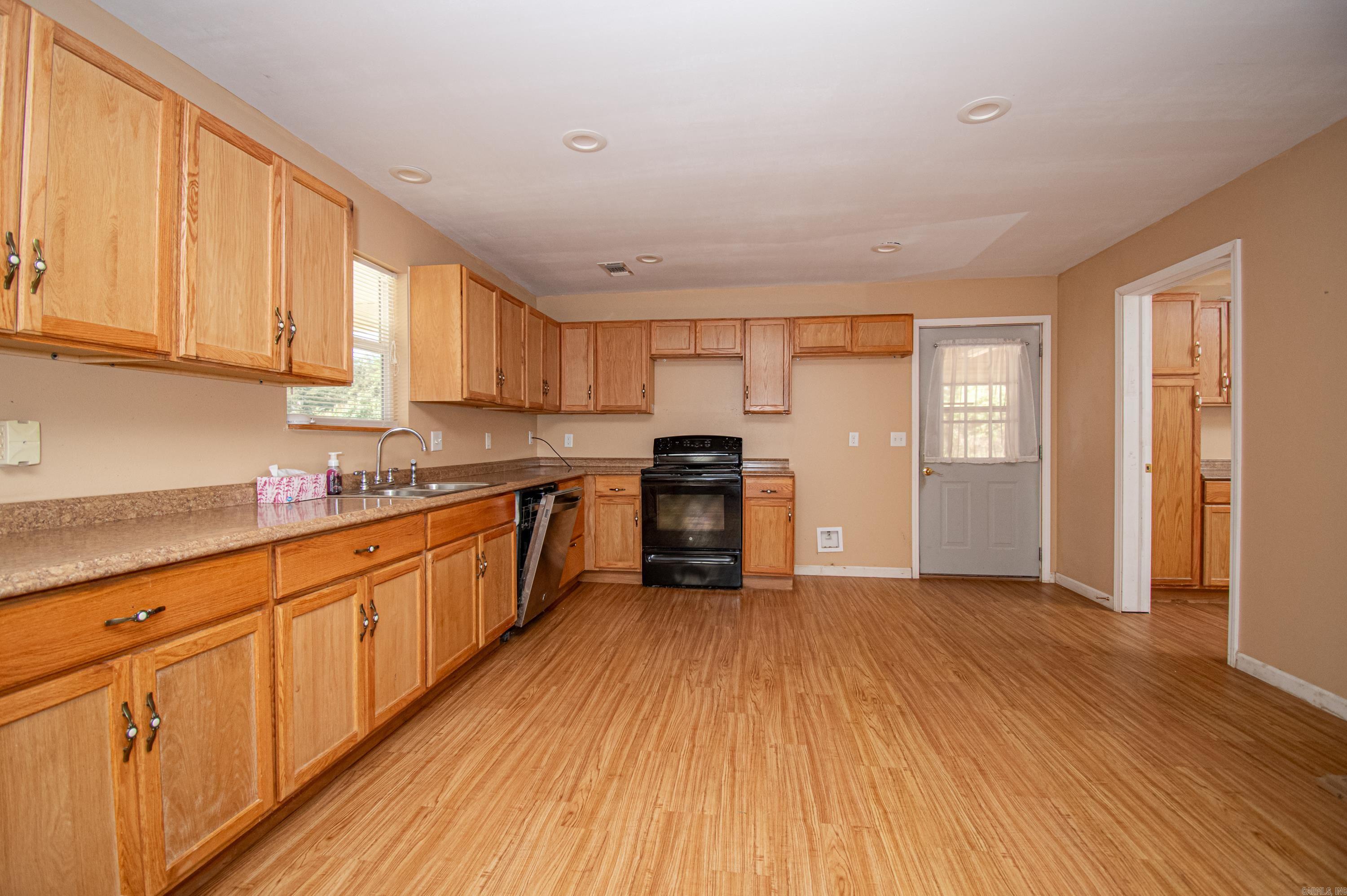 SOUTH HILLS ADDN PART 2 - Residential