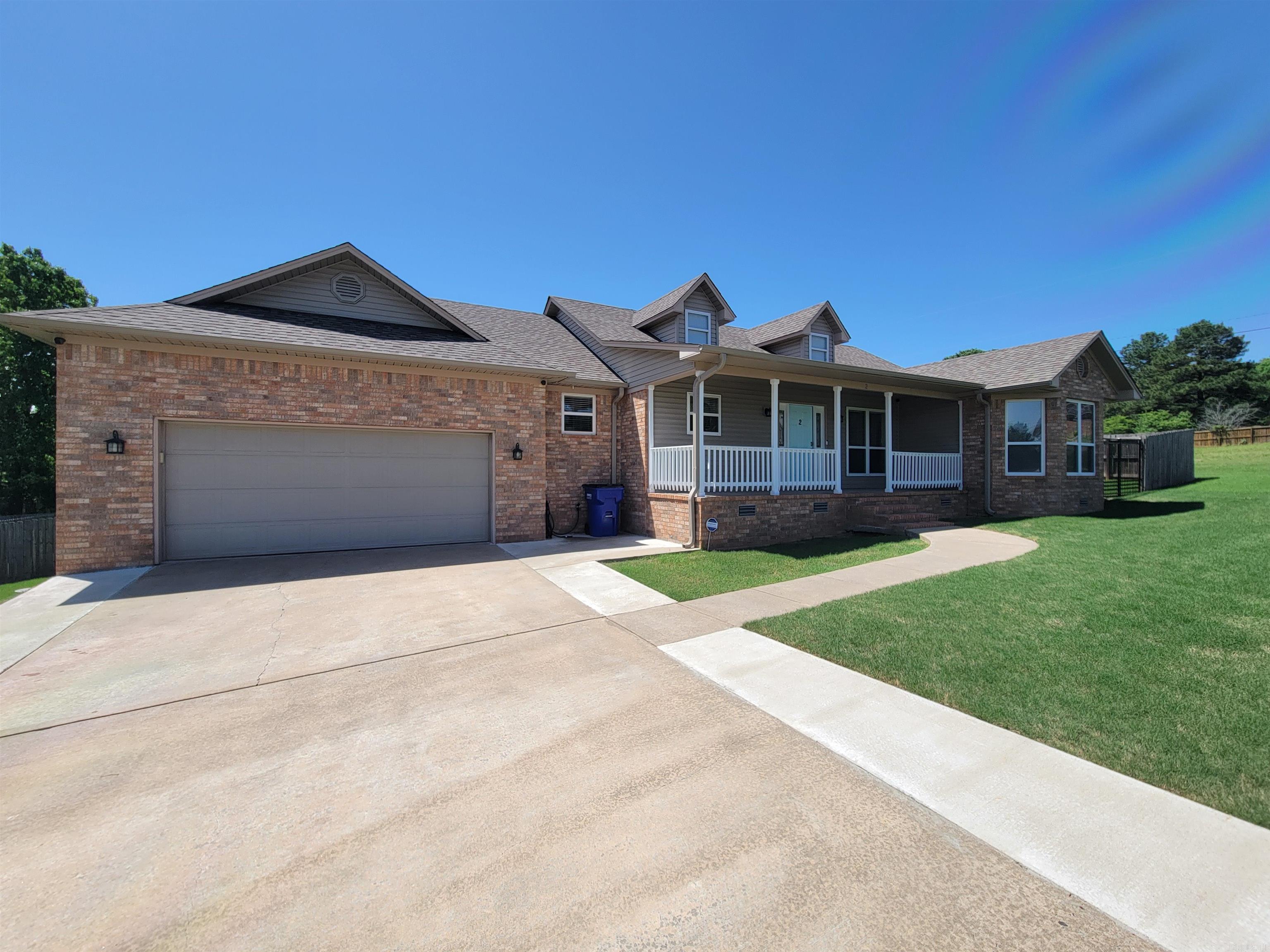 CEDAR KNOLLS & CEDAR VIEW - Residential