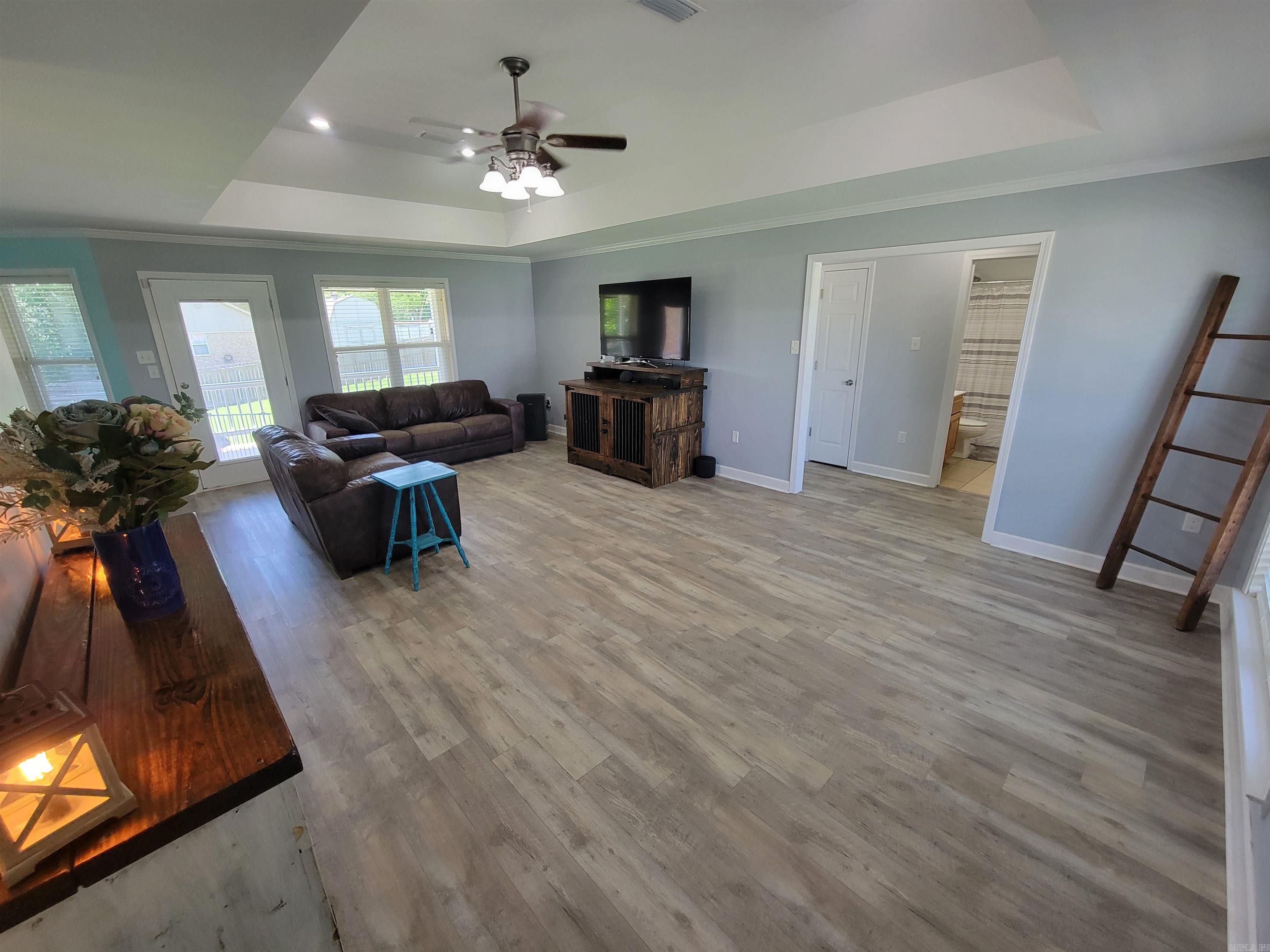 CEDAR KNOLLS & CEDAR VIEW - Residential