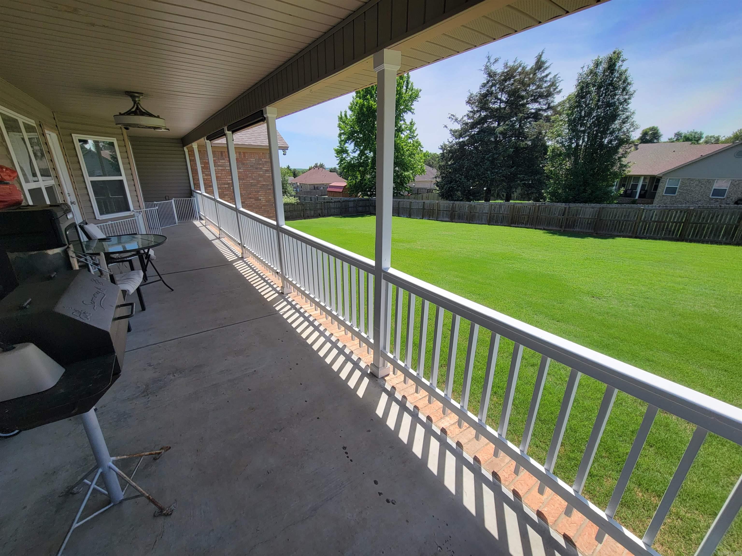 CEDAR KNOLLS & CEDAR VIEW - Residential