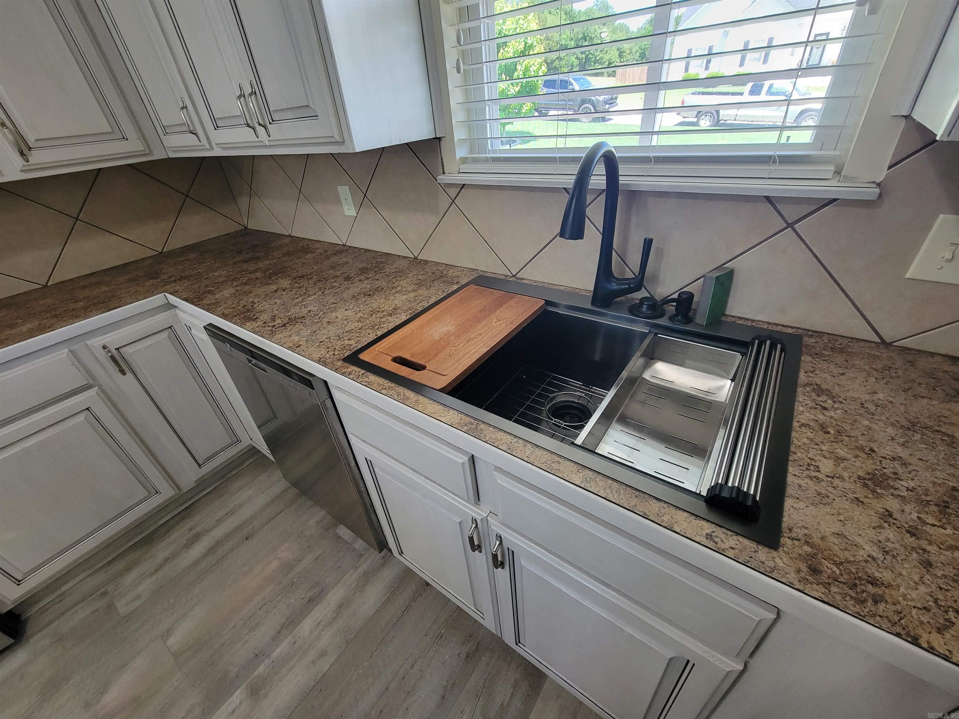 CEDAR KNOLLS & CEDAR VIEW - Residential