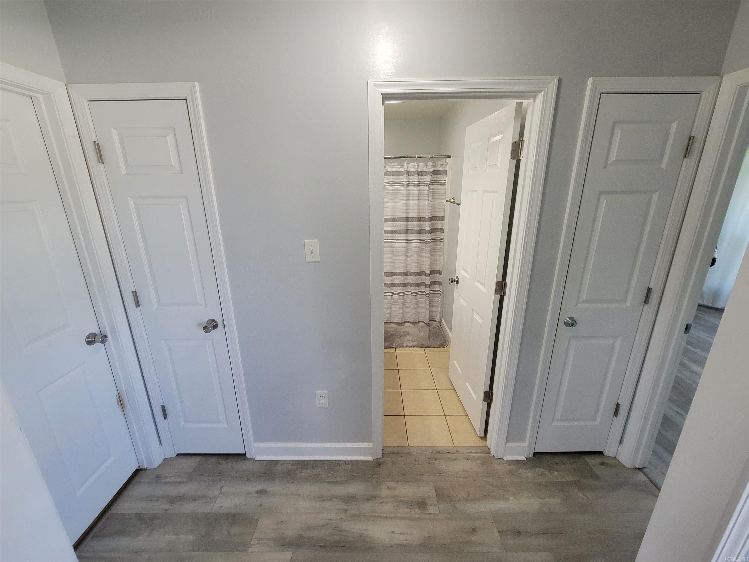 CEDAR KNOLLS & CEDAR VIEW - Residential