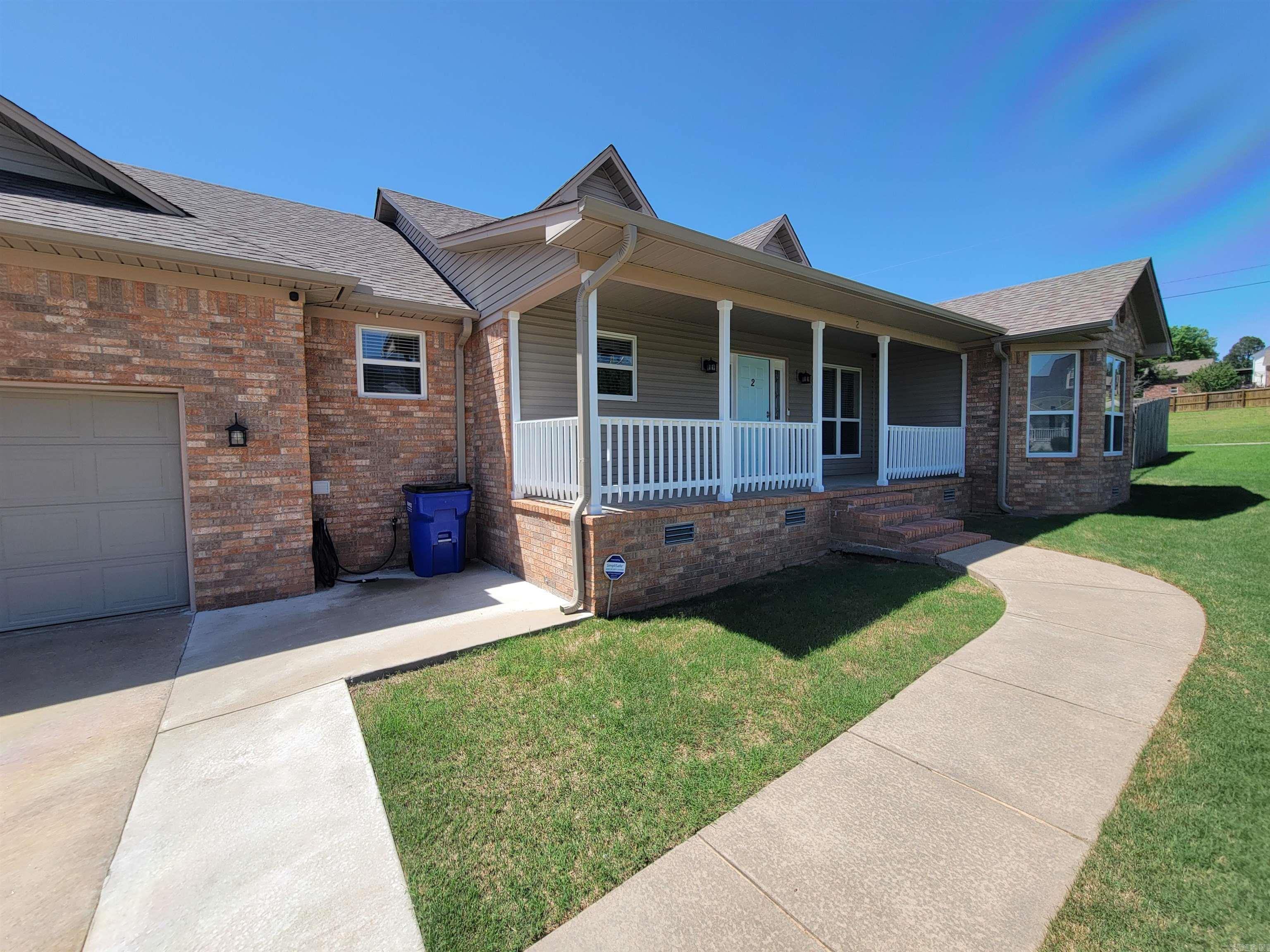 CEDAR KNOLLS & CEDAR VIEW - Residential