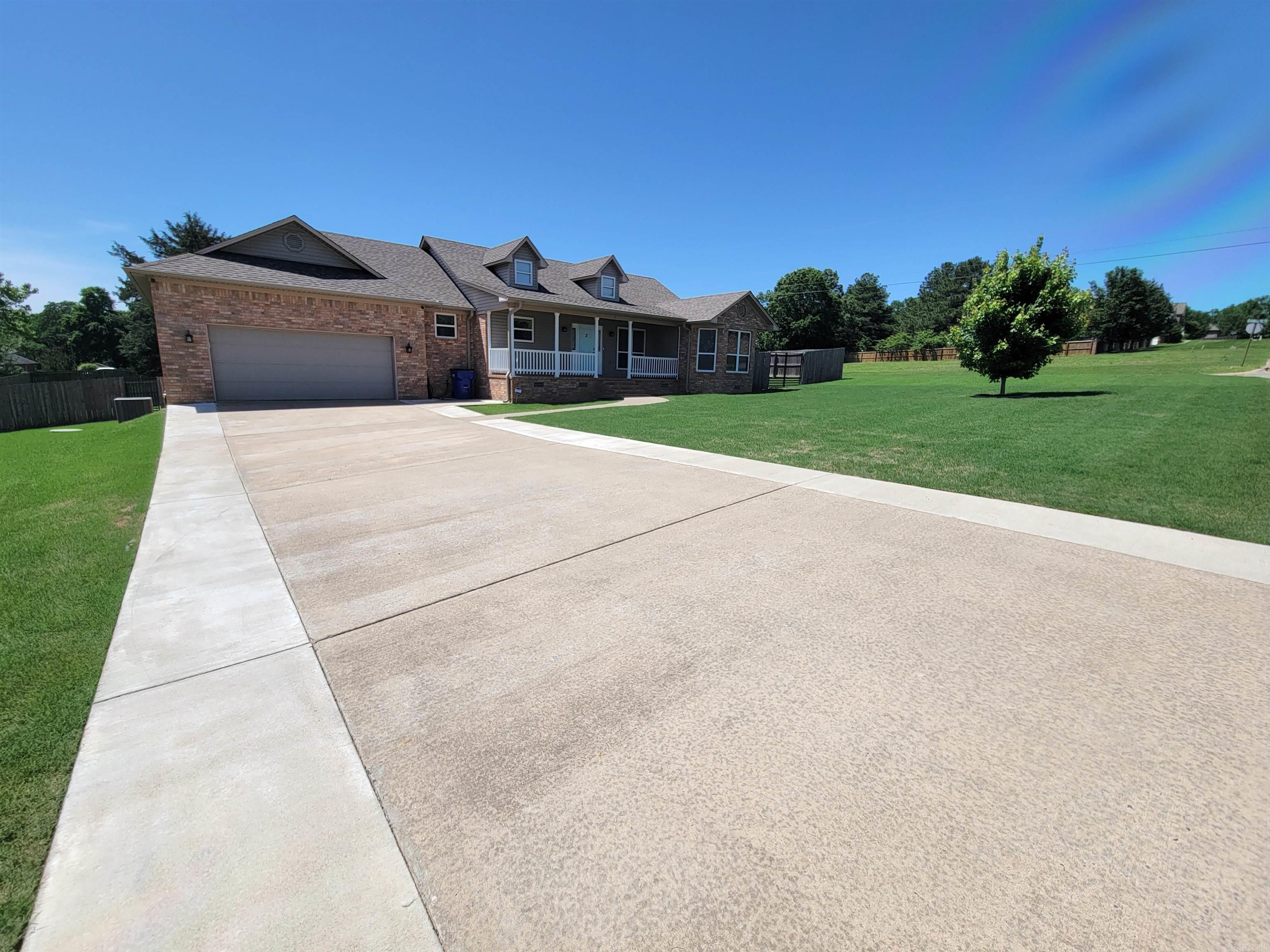 CEDAR KNOLLS & CEDAR VIEW - Residential