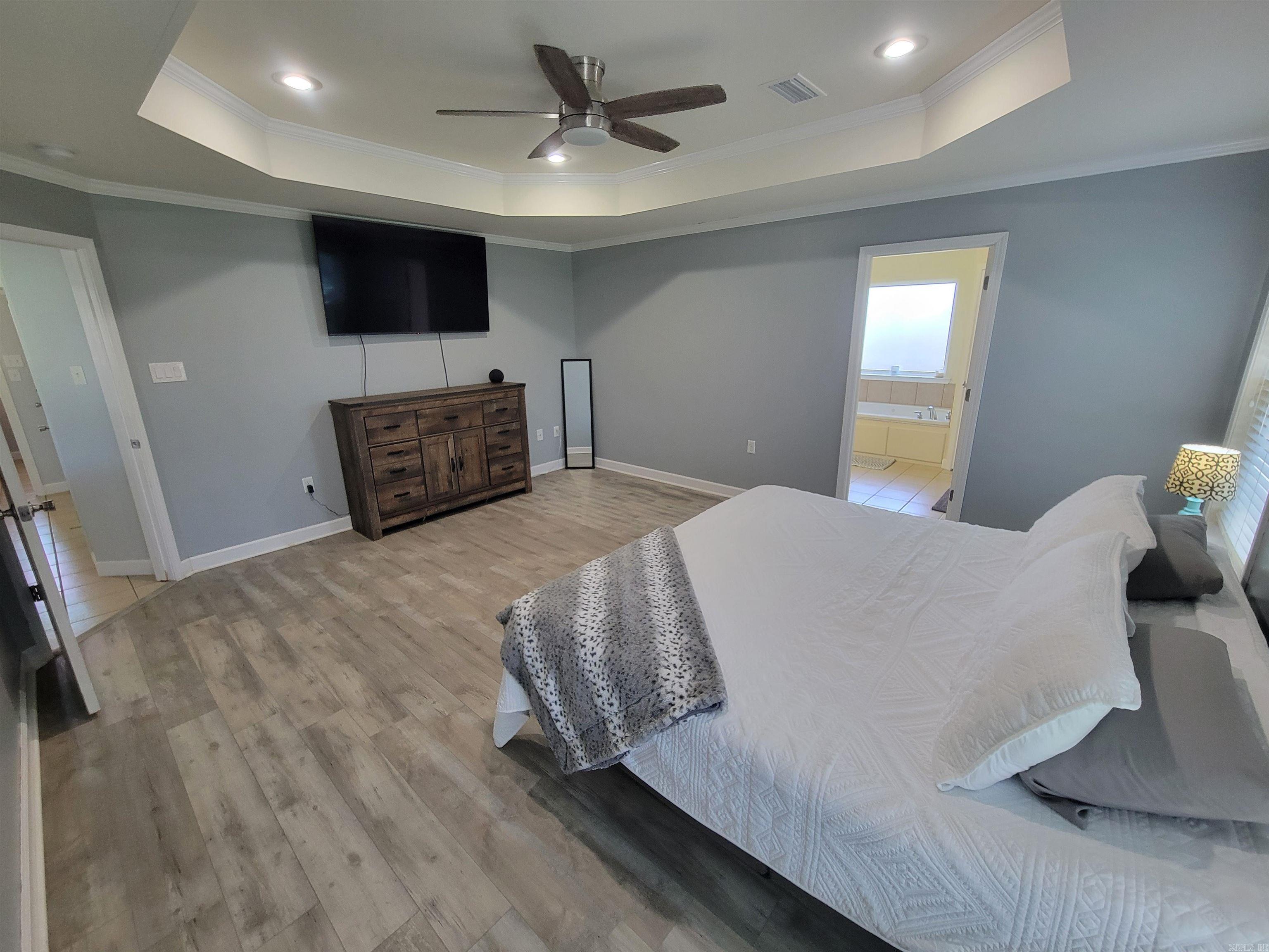 CEDAR KNOLLS & CEDAR VIEW - Residential