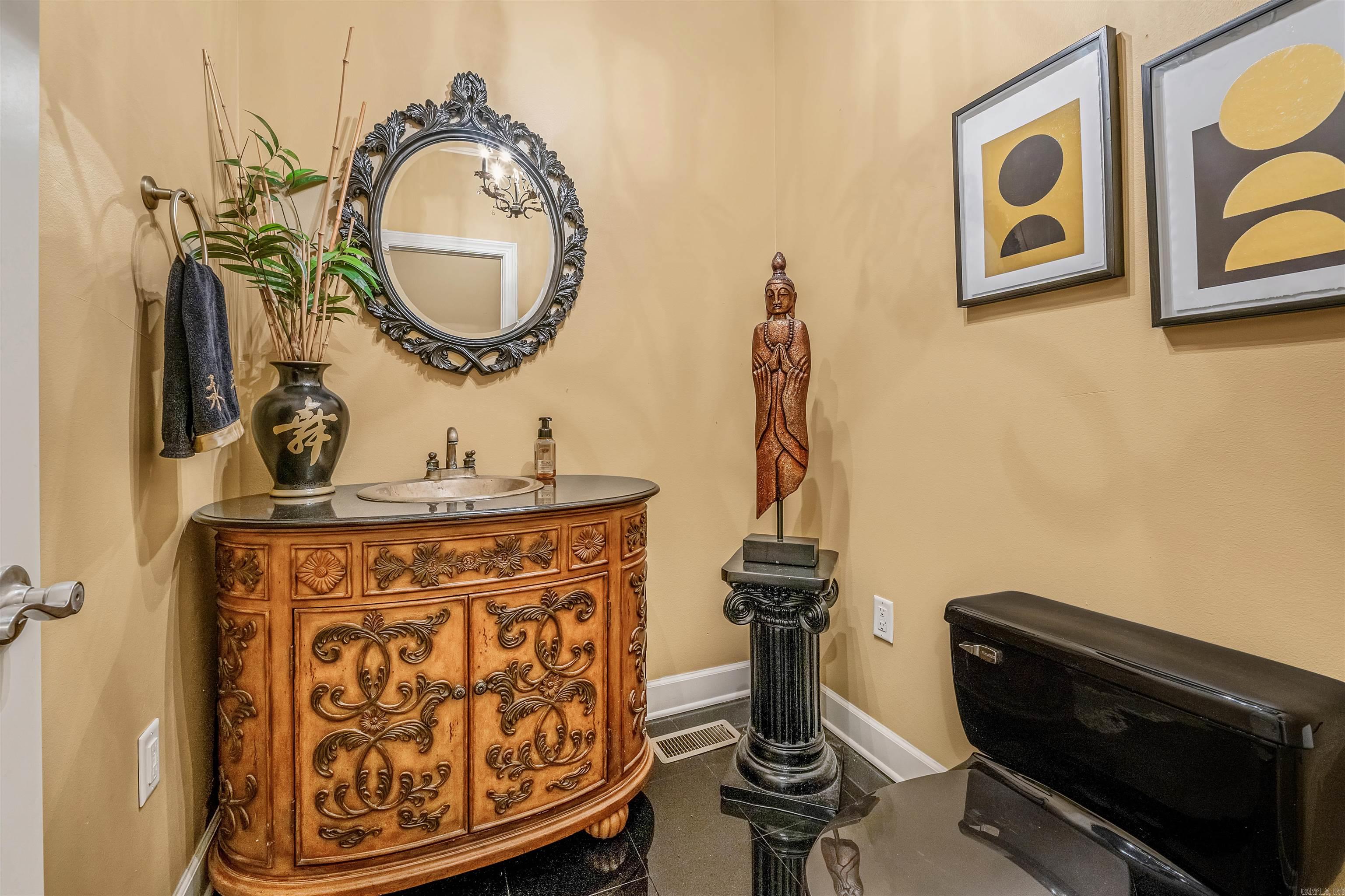 SHADY VALLEY - Residential