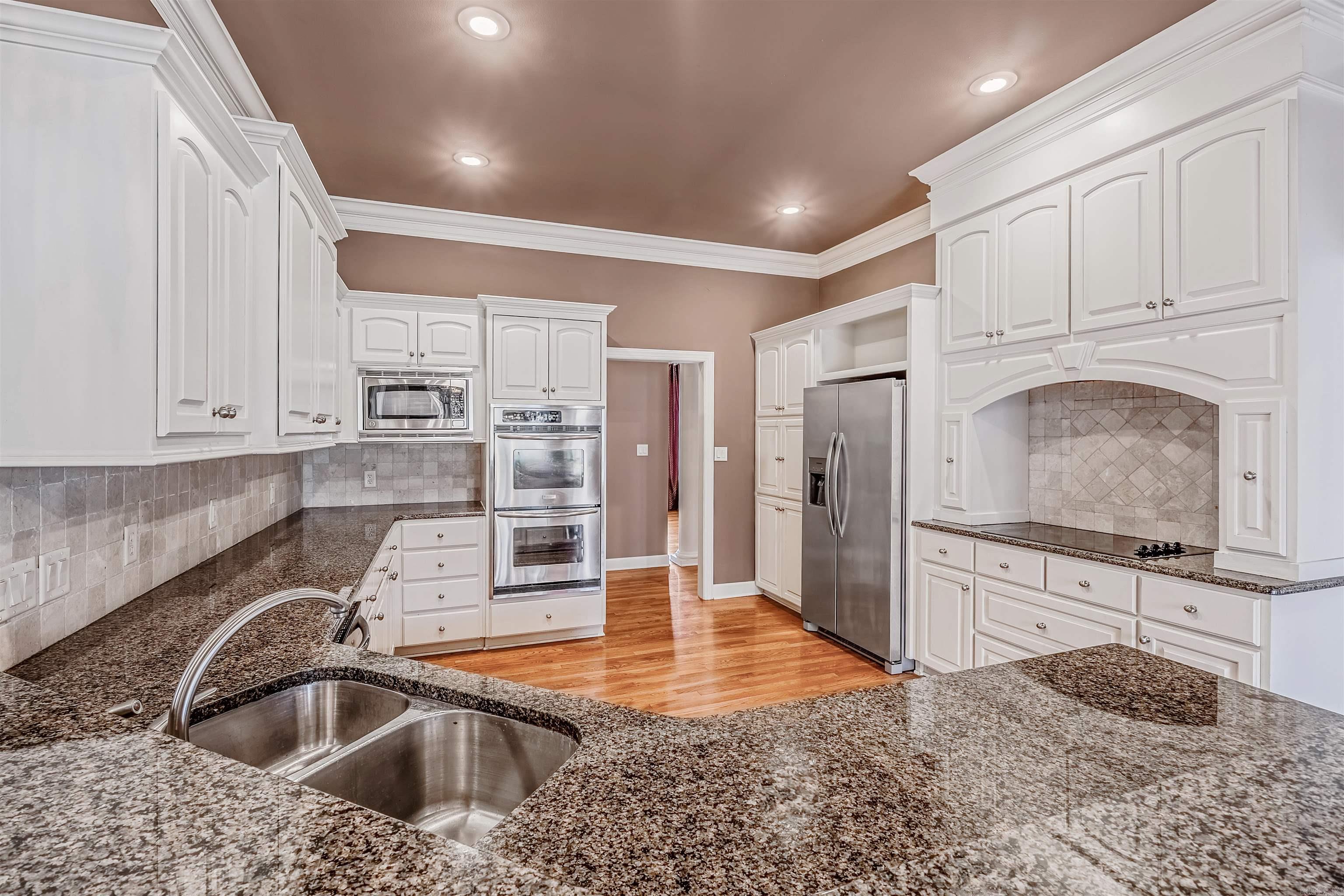 SHADY VALLEY - Residential