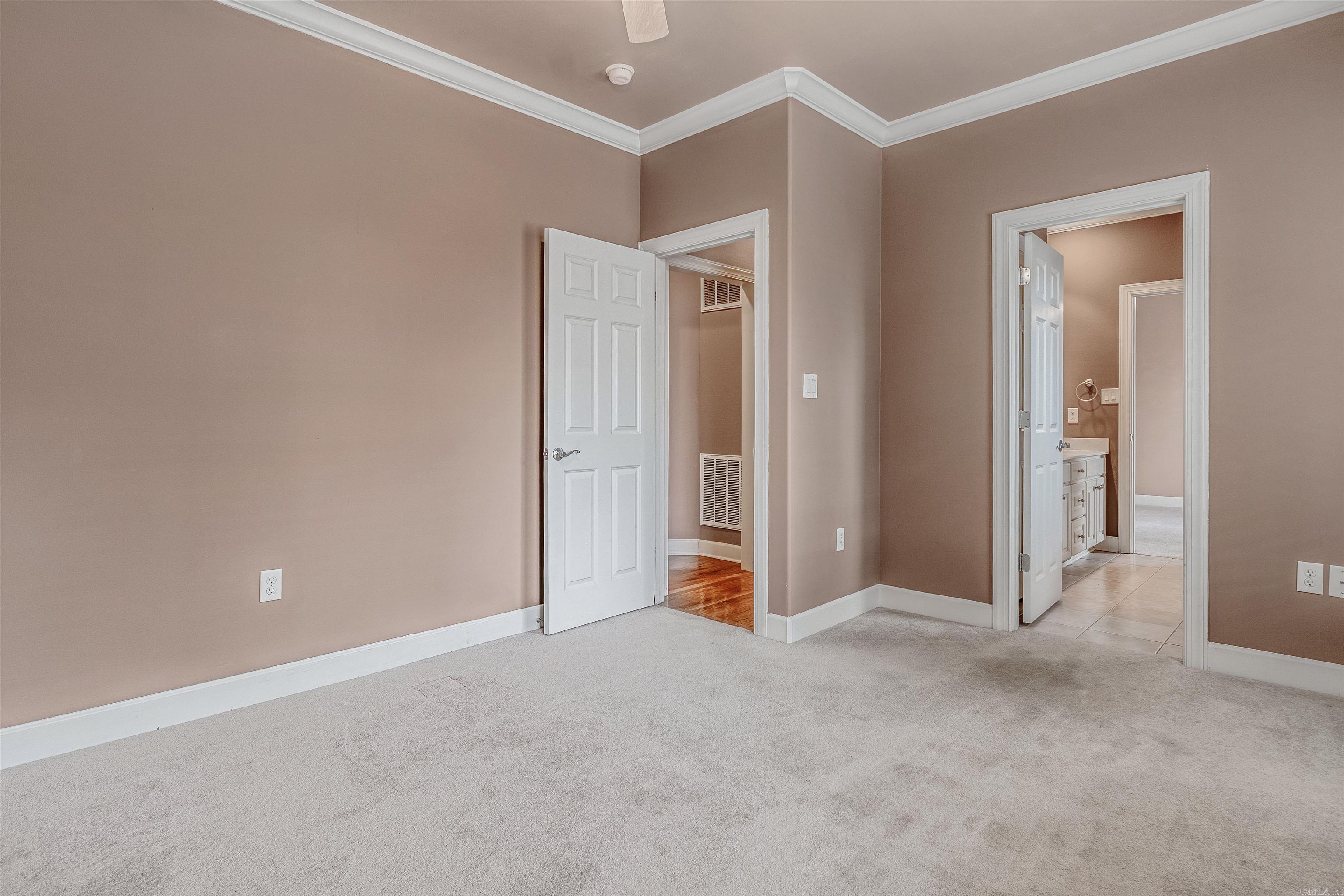 SHADY VALLEY - Residential