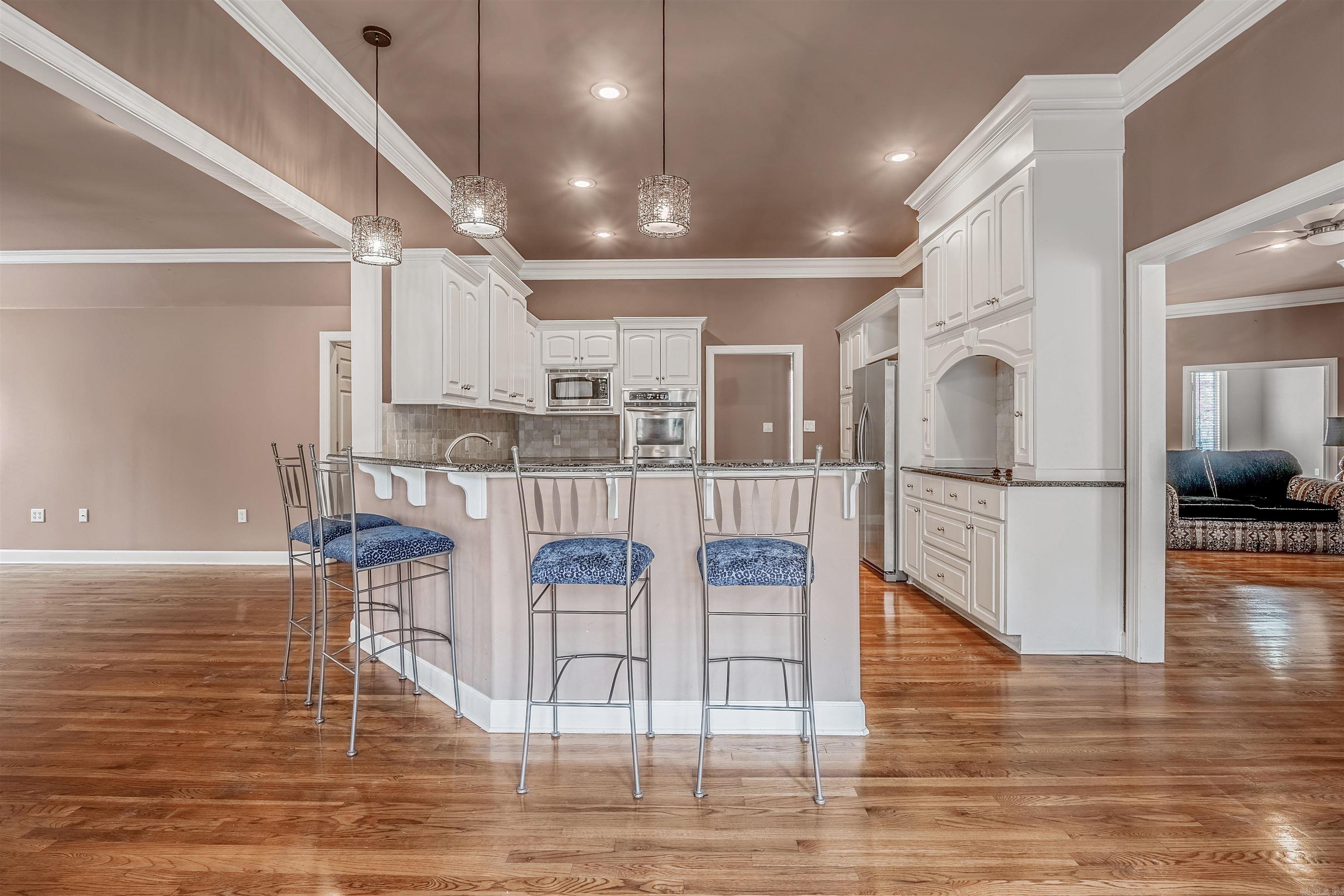 SHADY VALLEY - Residential