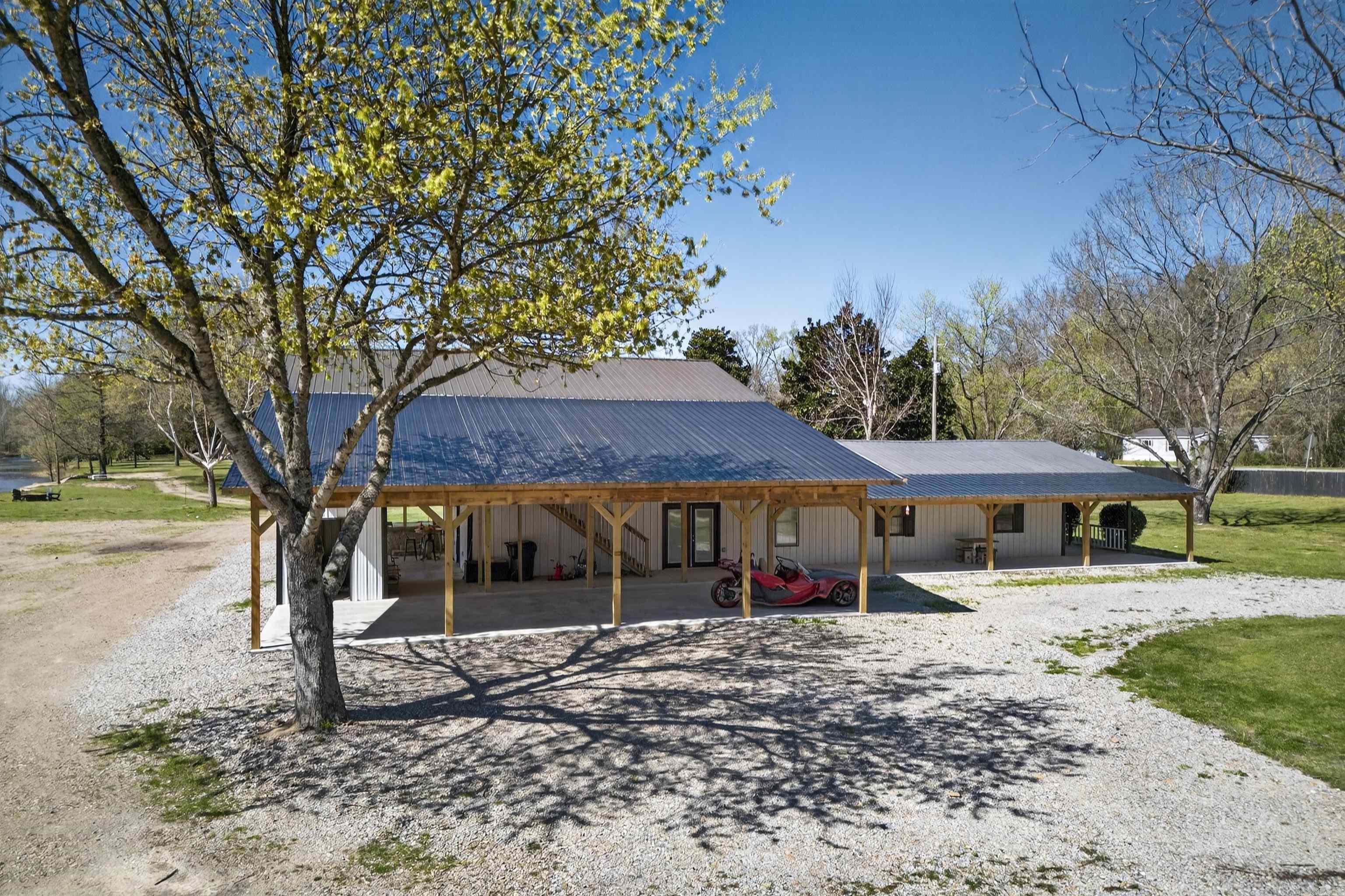 Metes & Bounds - Residential