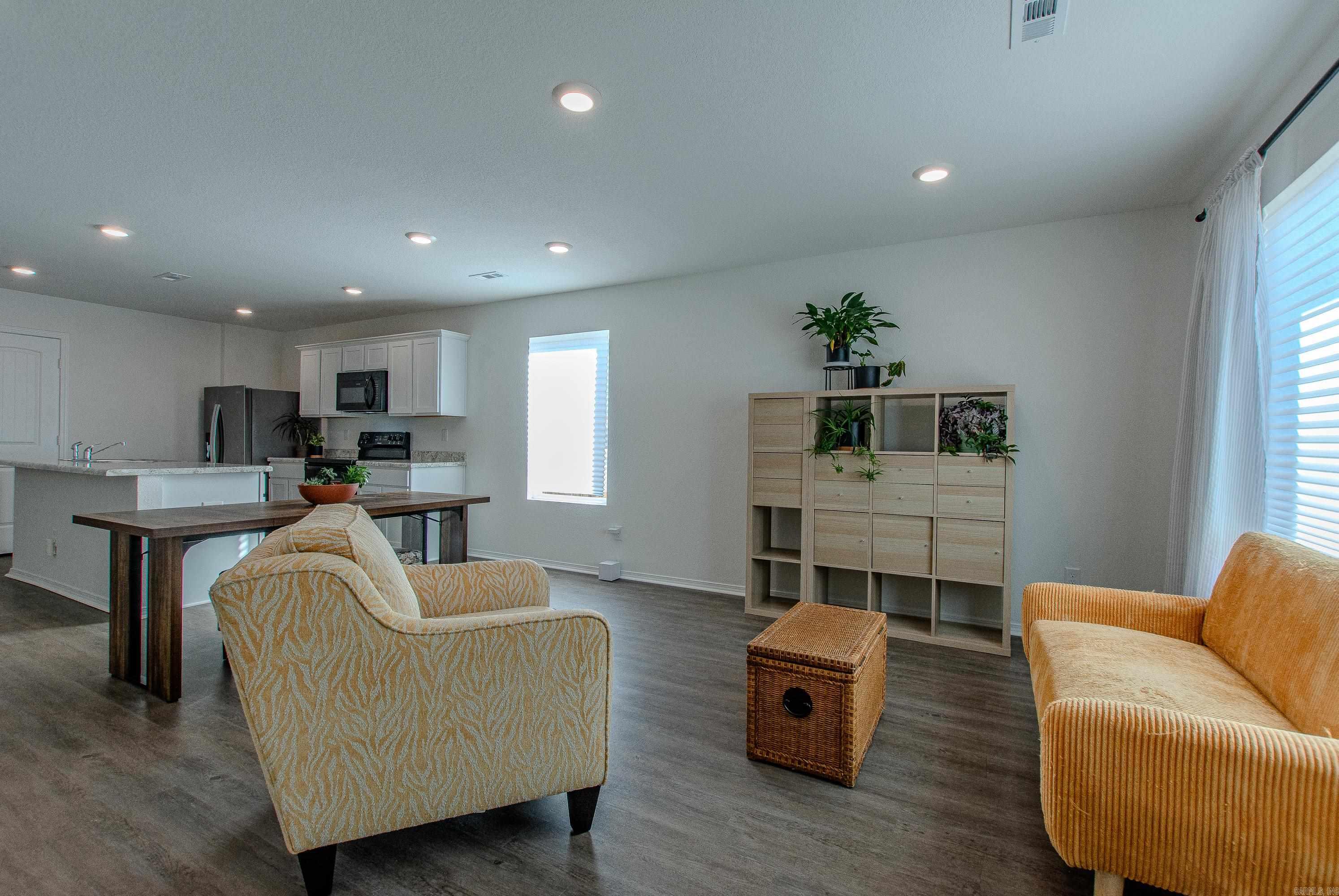 THE MEADOWS - Residential