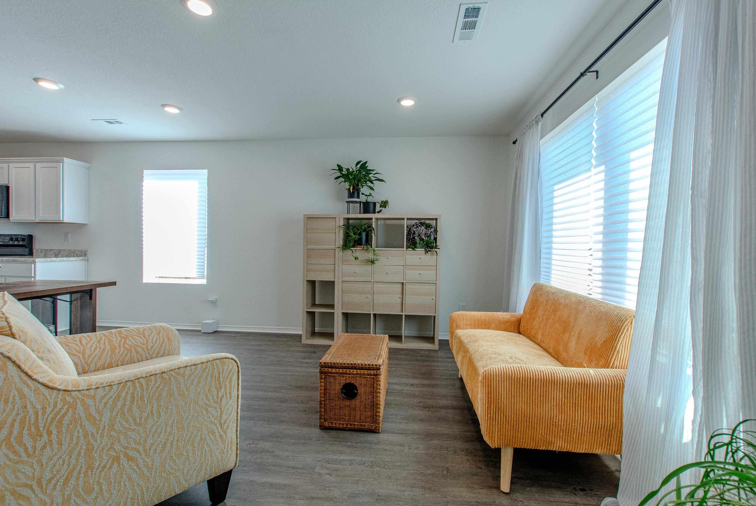 THE MEADOWS - Residential