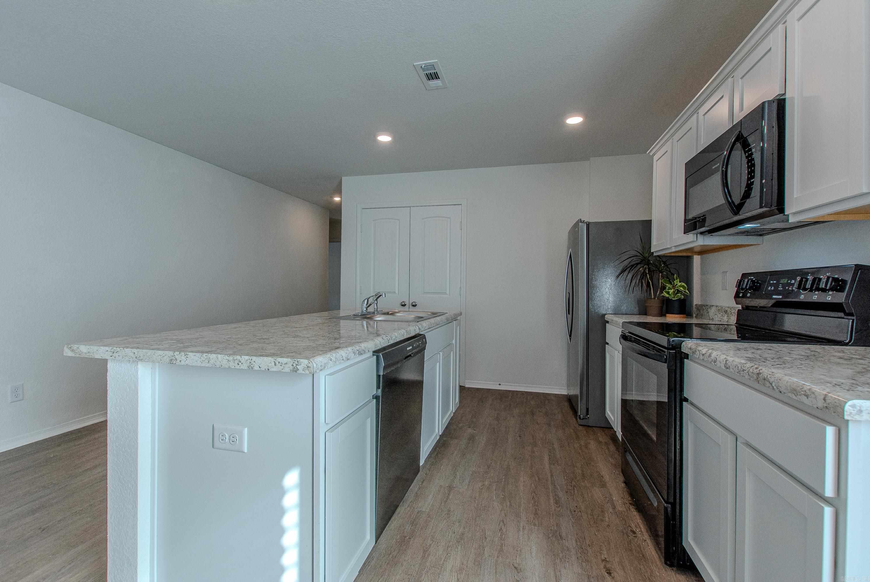 THE MEADOWS - Residential