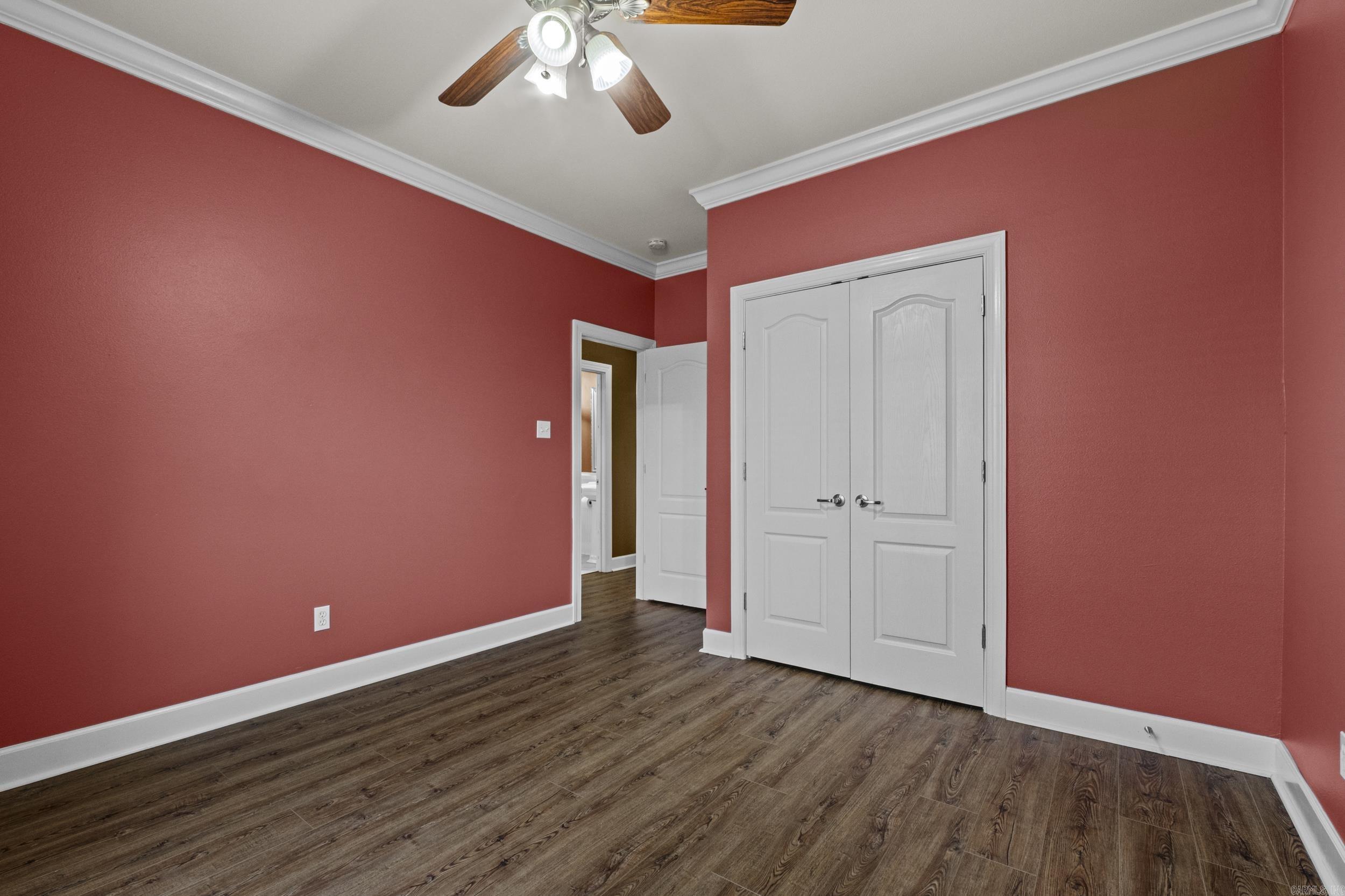 MILLERS CROSSING - Residential