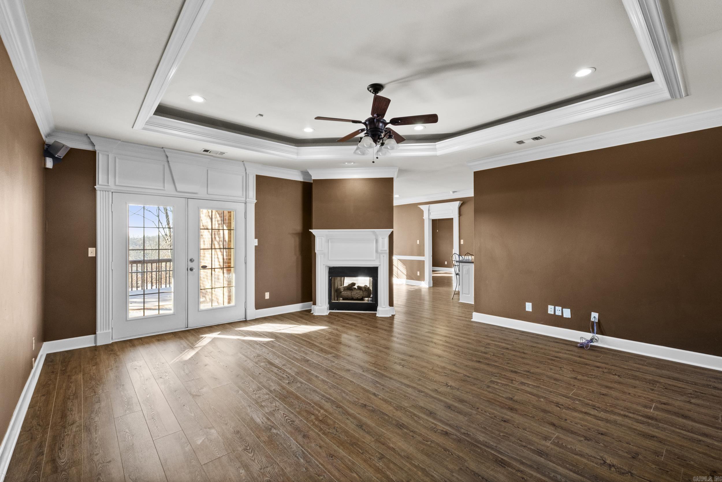 MILLERS CROSSING - Residential