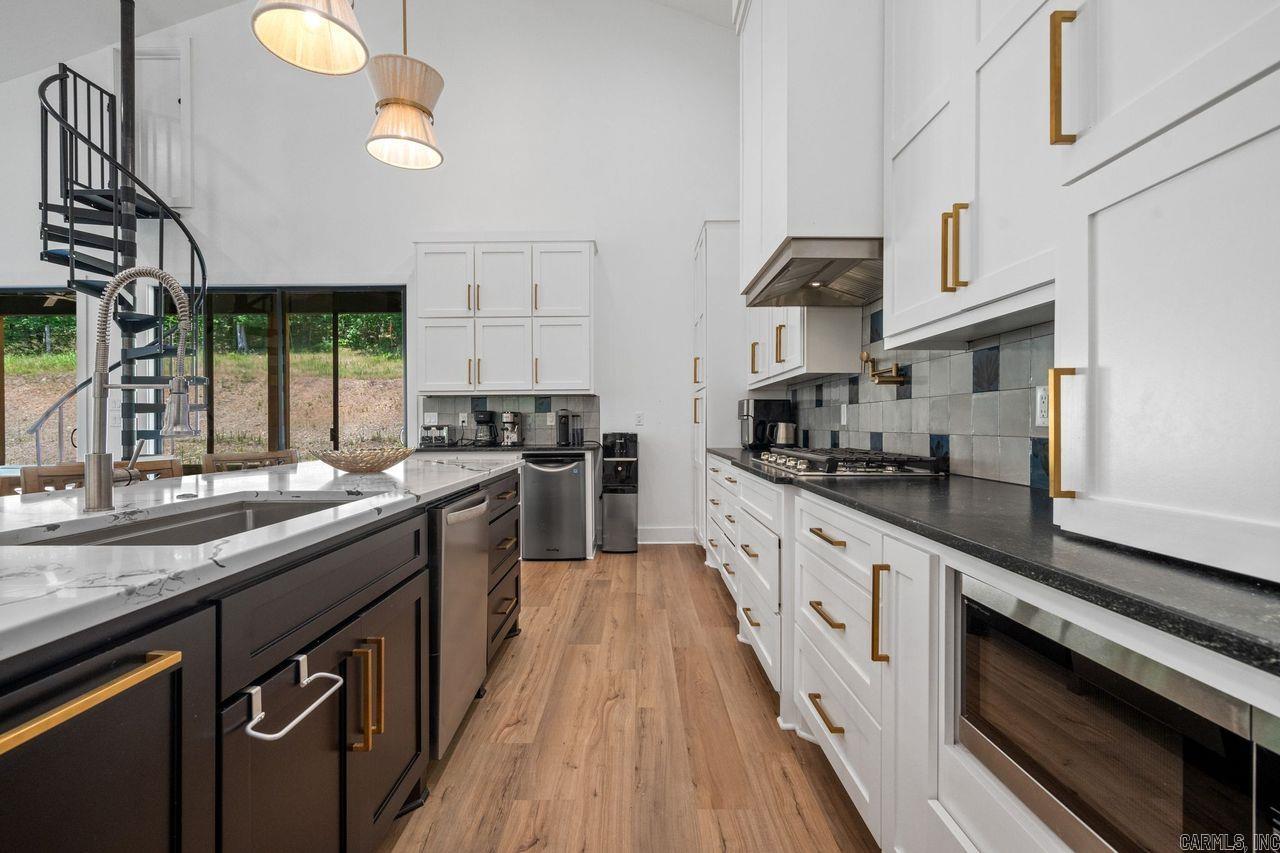 BAYOU RIDGE - Residential