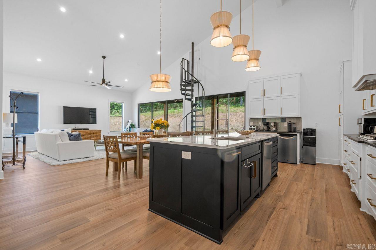 BAYOU RIDGE - Residential