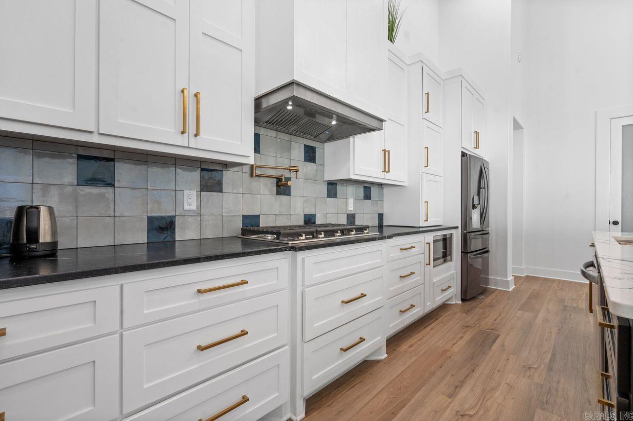 BAYOU RIDGE - Residential