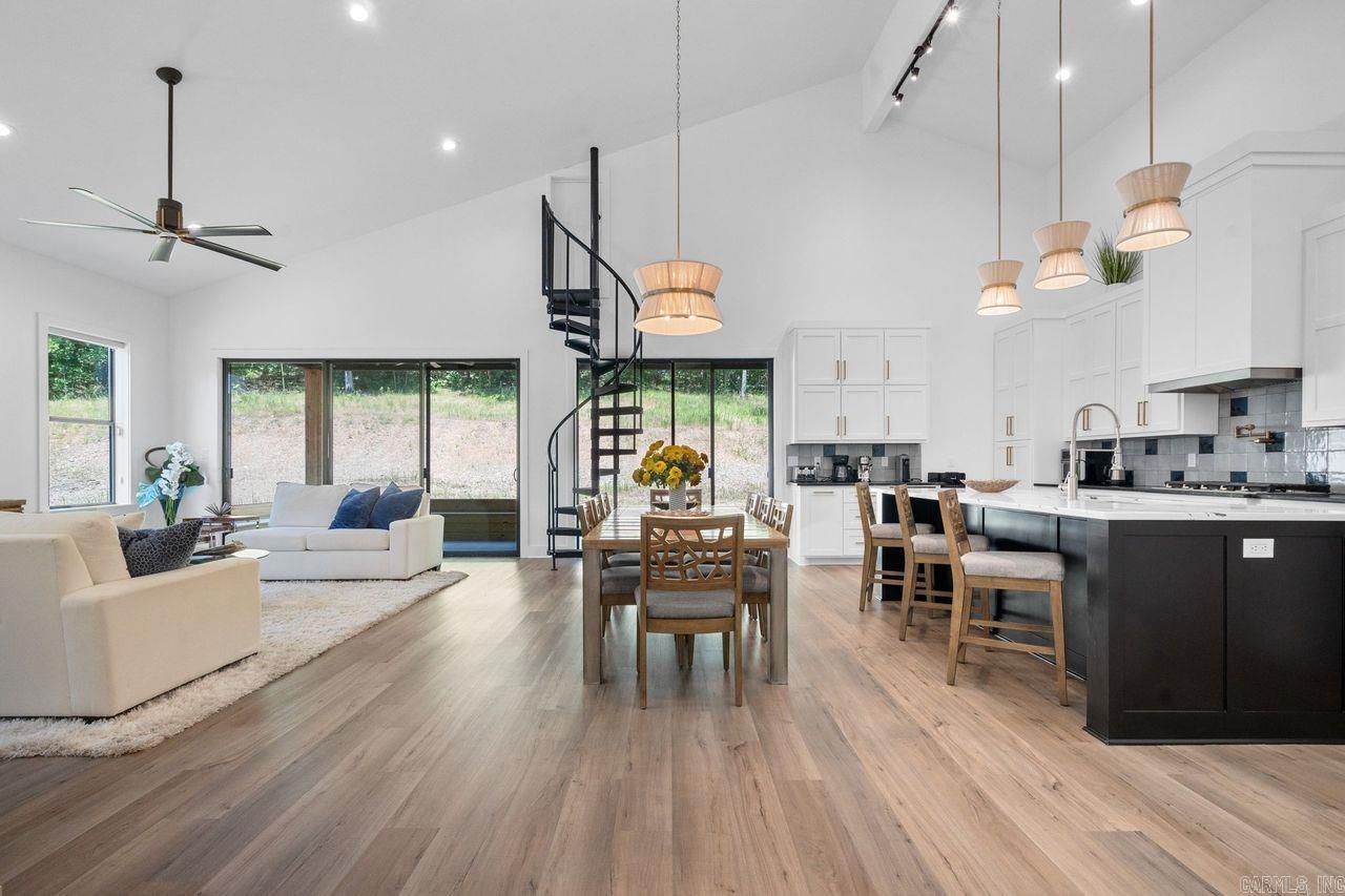 BAYOU RIDGE - Residential