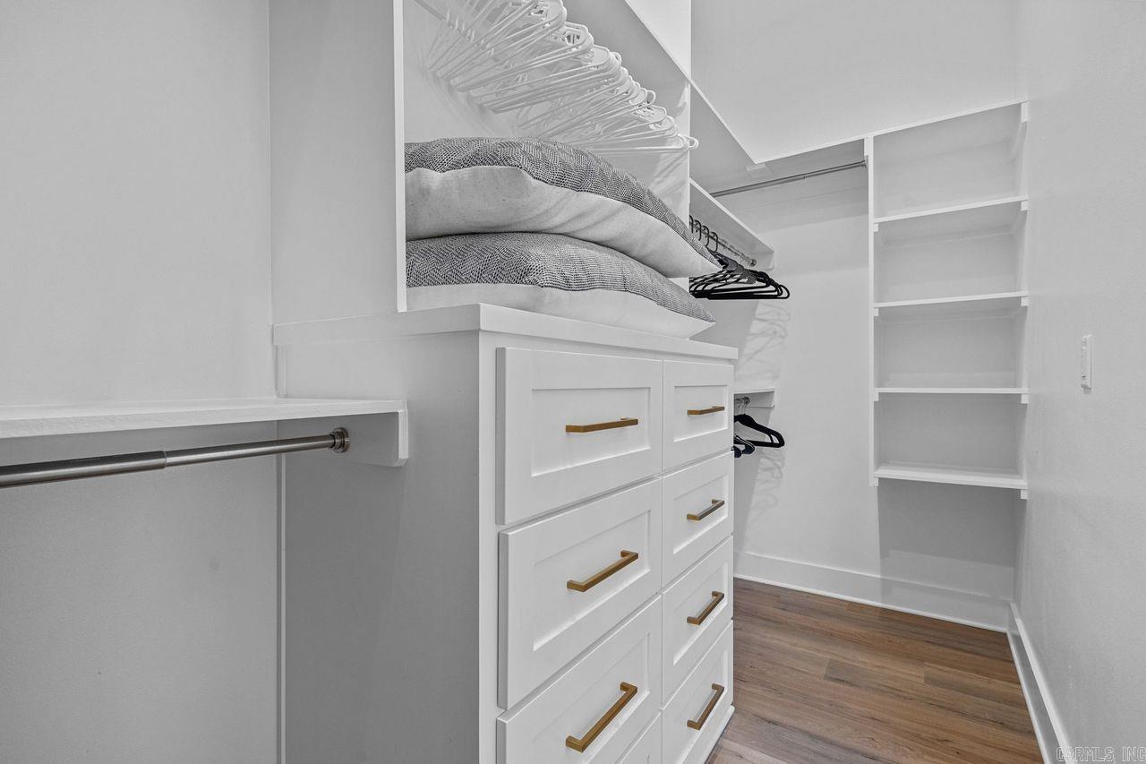 BAYOU RIDGE - Residential